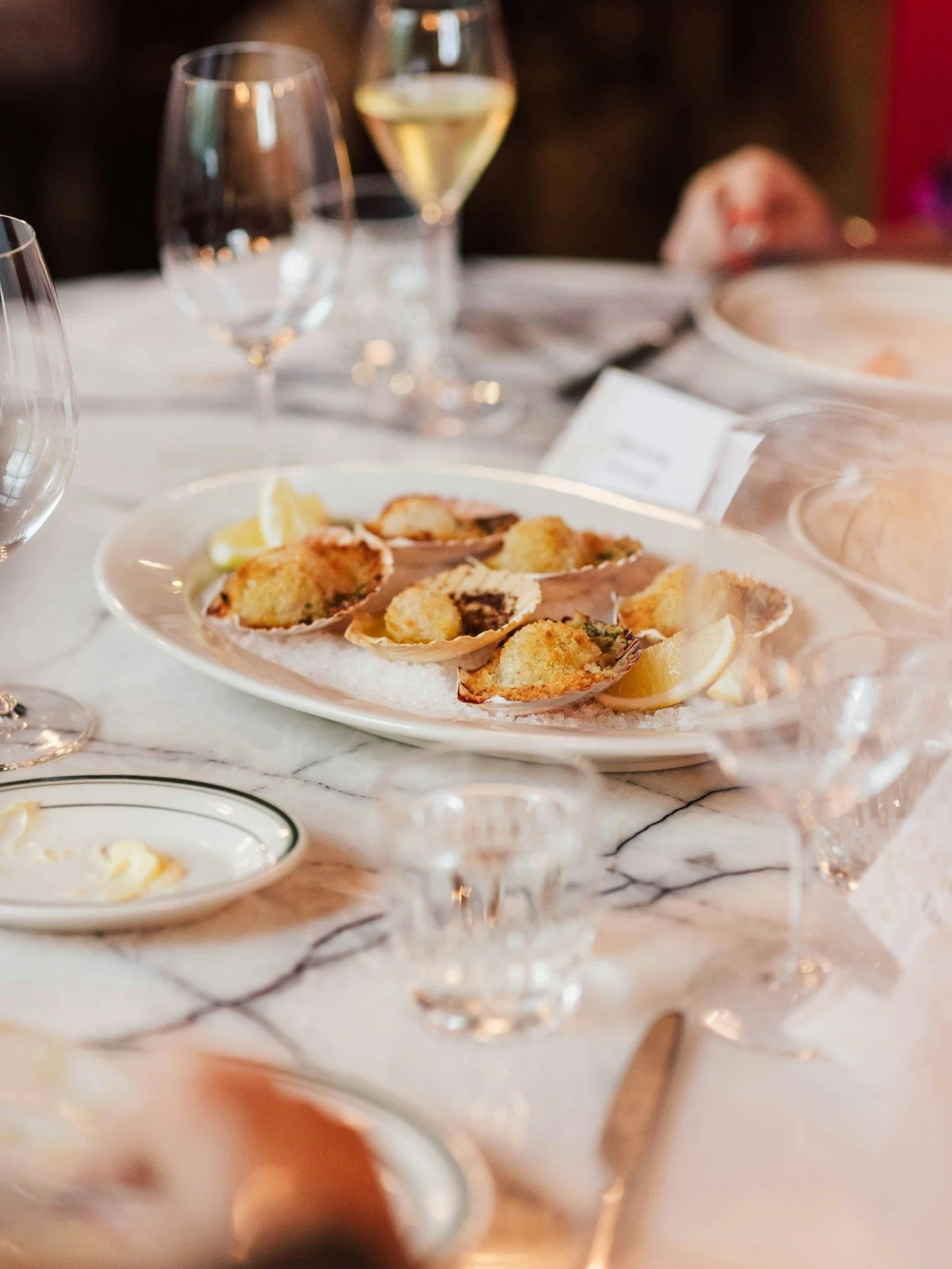 Our herb-crusted half-shell scallops are coated in panko, parmesan and herbs to give them a fresh, crispy finish. You won't want to stop at just one so make sure you get  a plate "to share".