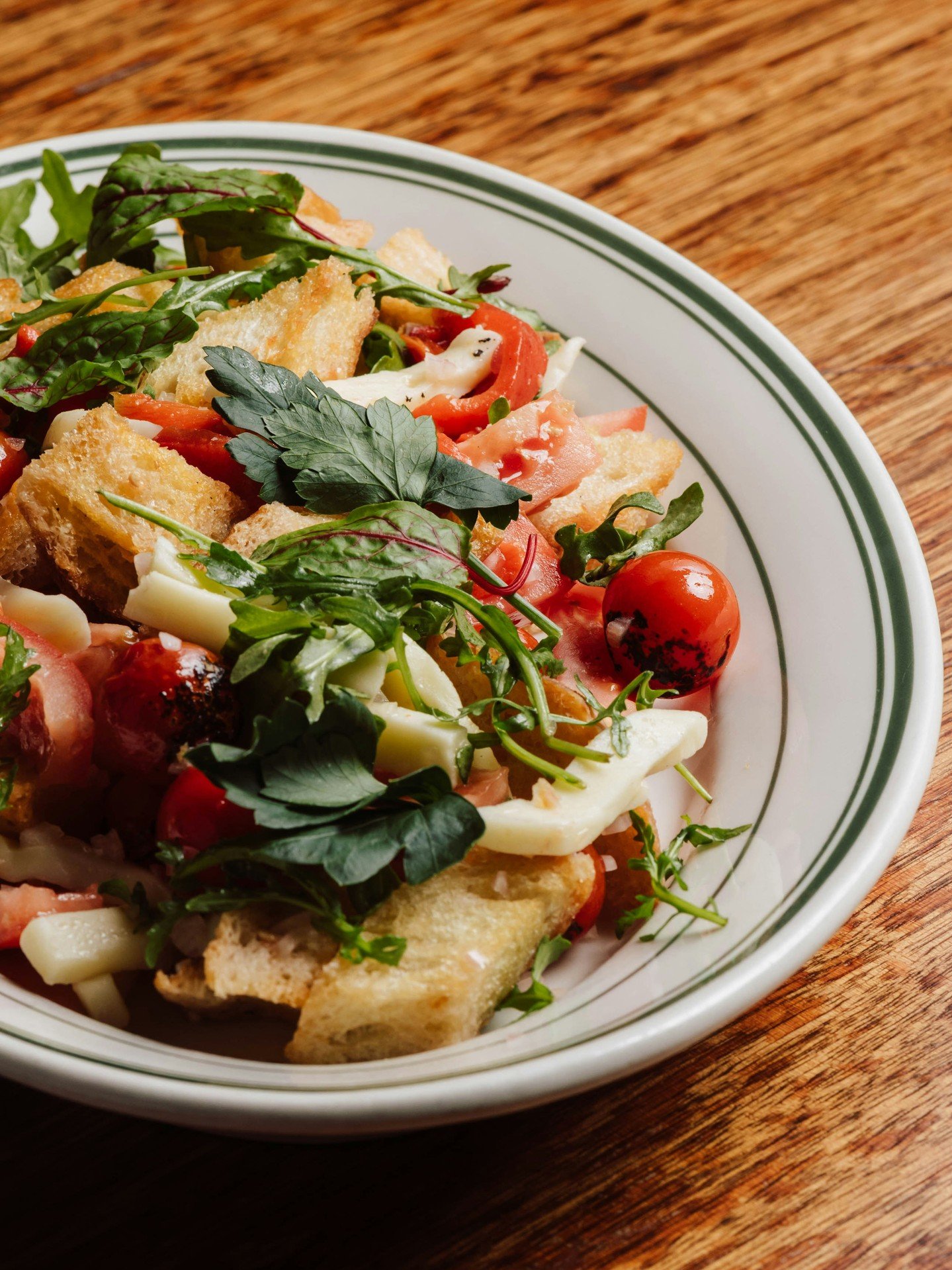Salad, but make it filling. 
Keep those New Year's resolutions going strong with sourdough croutons, heirloom tomato, buffalo mozzarella and charred capsicum in our Panzanella Salad.