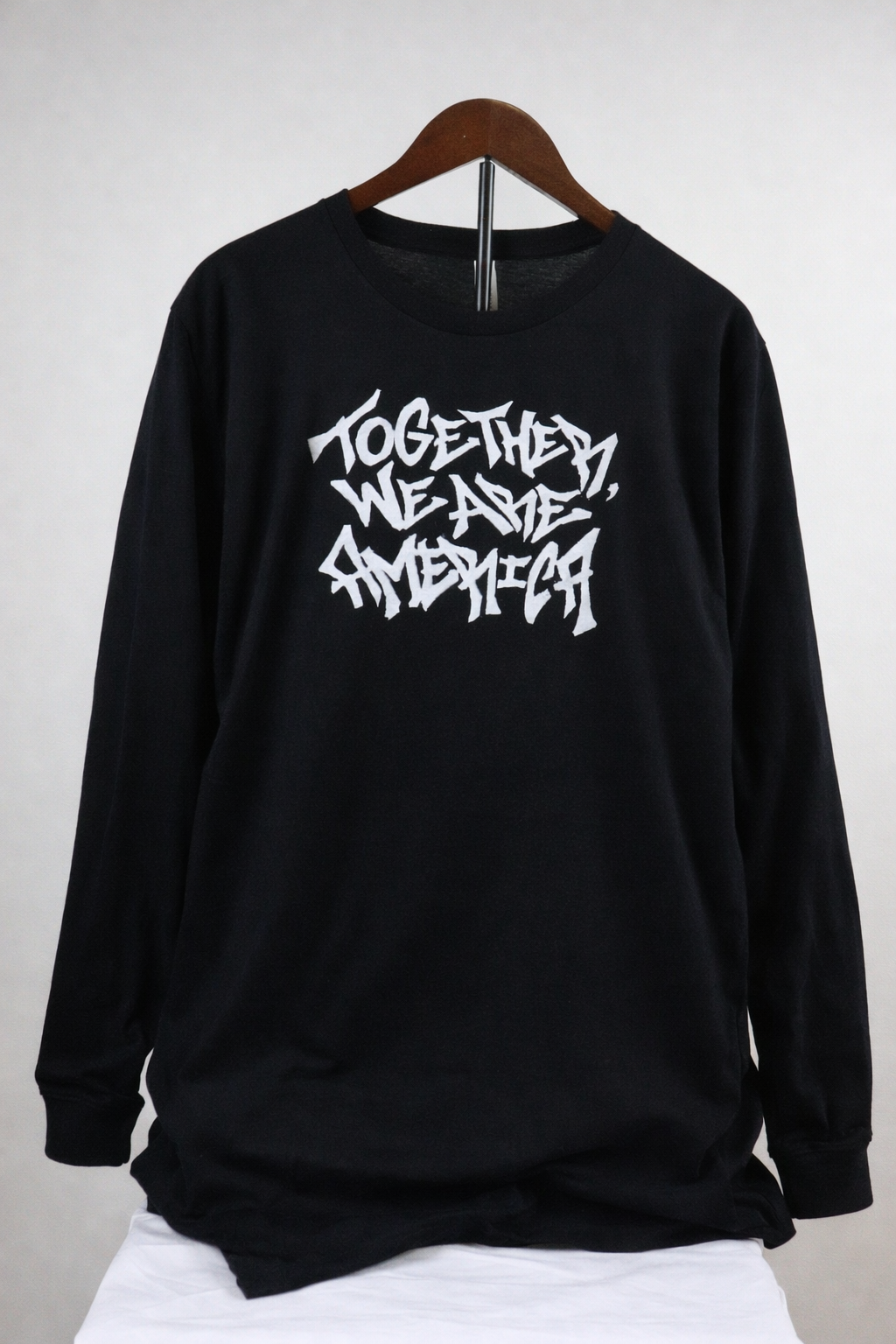 Black long sleeve.png