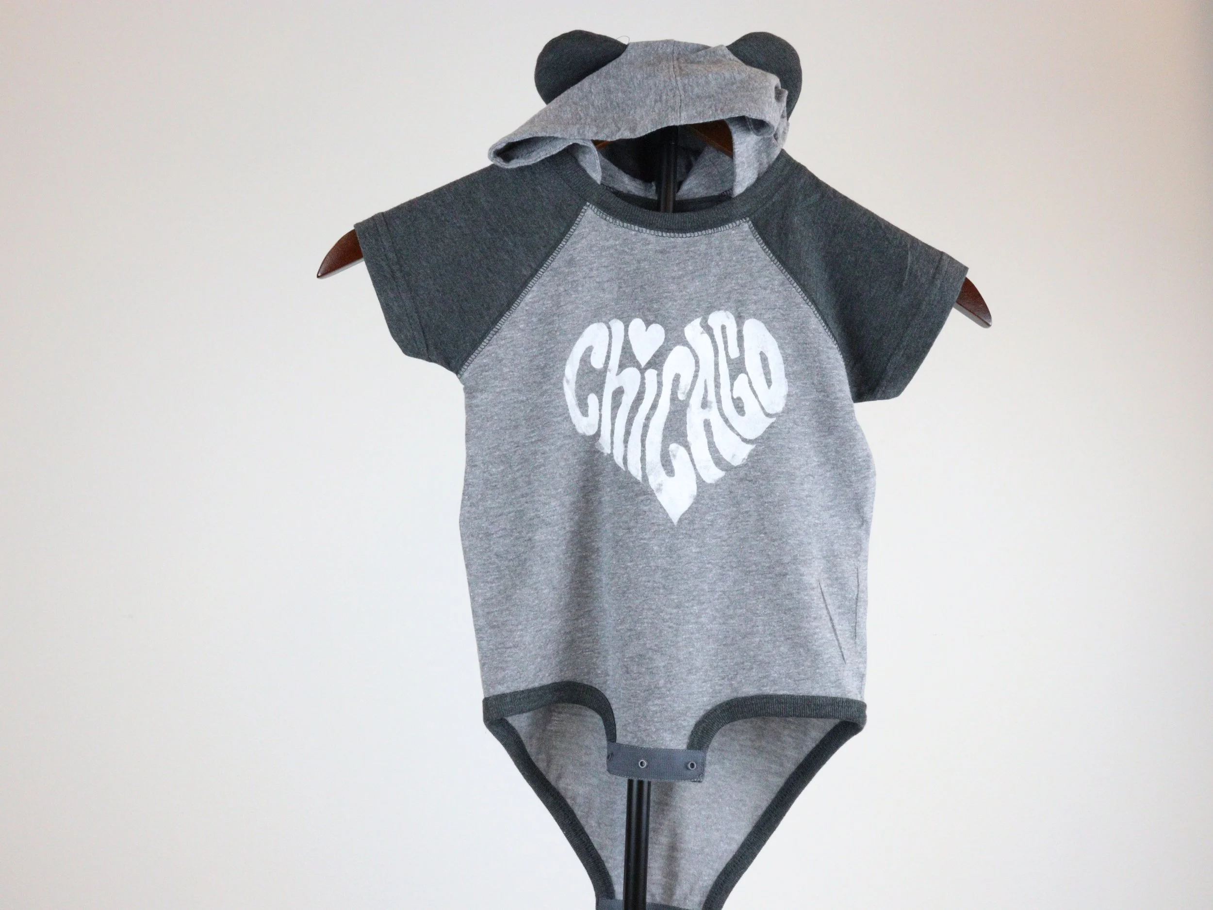 Chicago heart Onesie with ears - IMG_0820.JPG