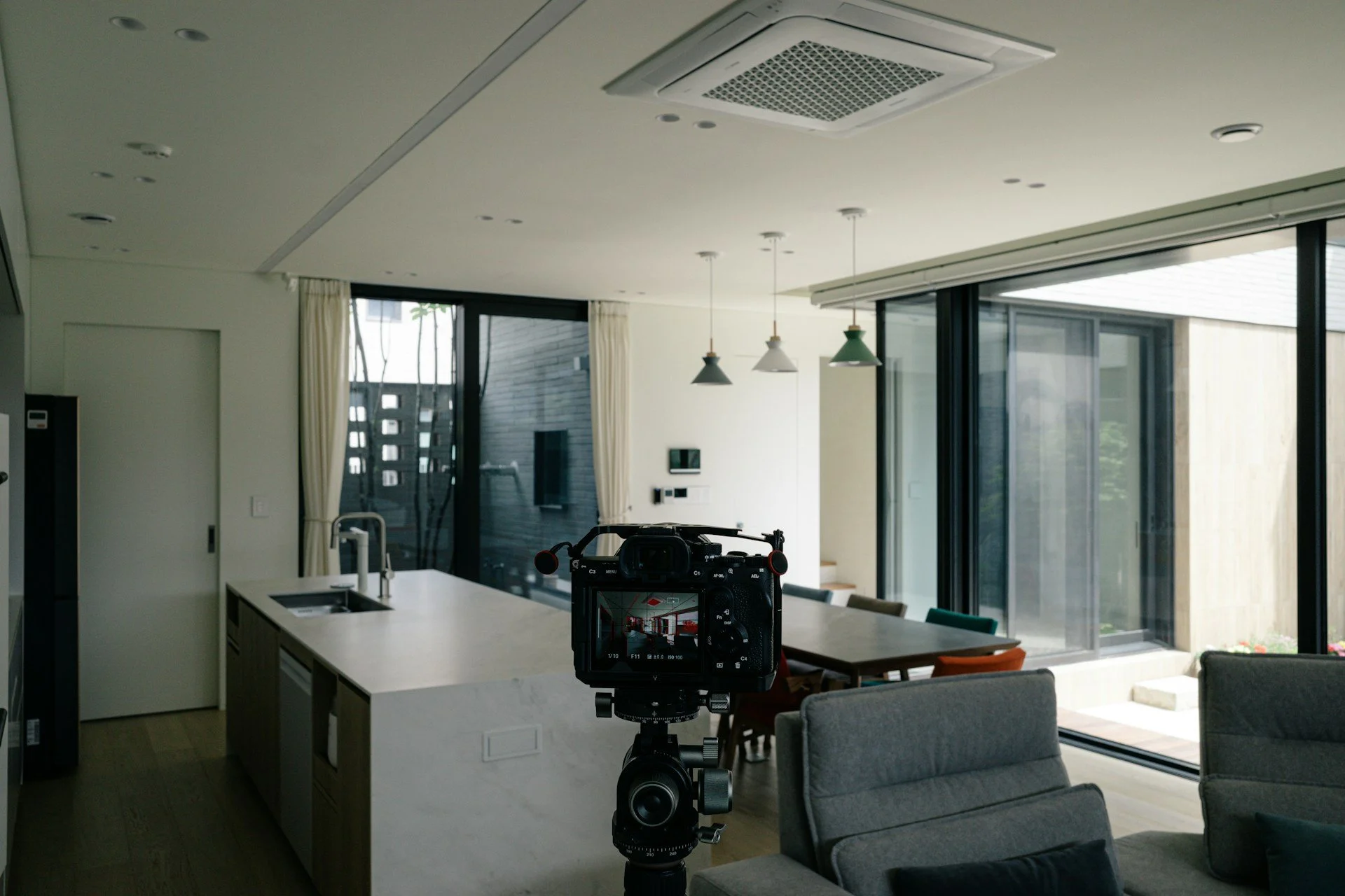 How to Recognize a Professional Real Estate Photographer in Seattle