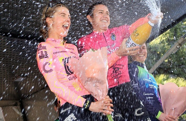 Some more podium champagne with @kimberly_cadzow after snagging 1-2 in today&rsquo;s stage. We now sit 1-2-3 on GC with one stage left to go. 🥁 🥁 🥁!

This was really a team effort and we used our numbers to make it happen. Hats off to @kimberly_ca