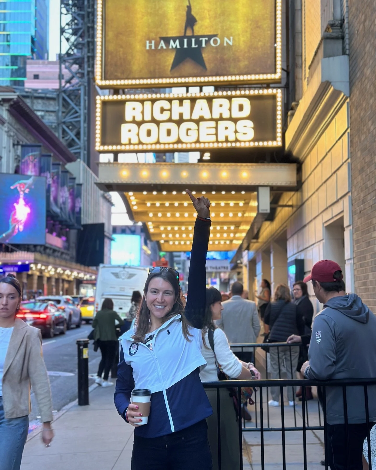 FINALLY came to see Hamilton πΊBroadway is one of my happy places and I couldn’t come to nyc without a trip to see a show! π πΆ
#hamiltonmusical #broadway #broadwaymusicals #hamilton