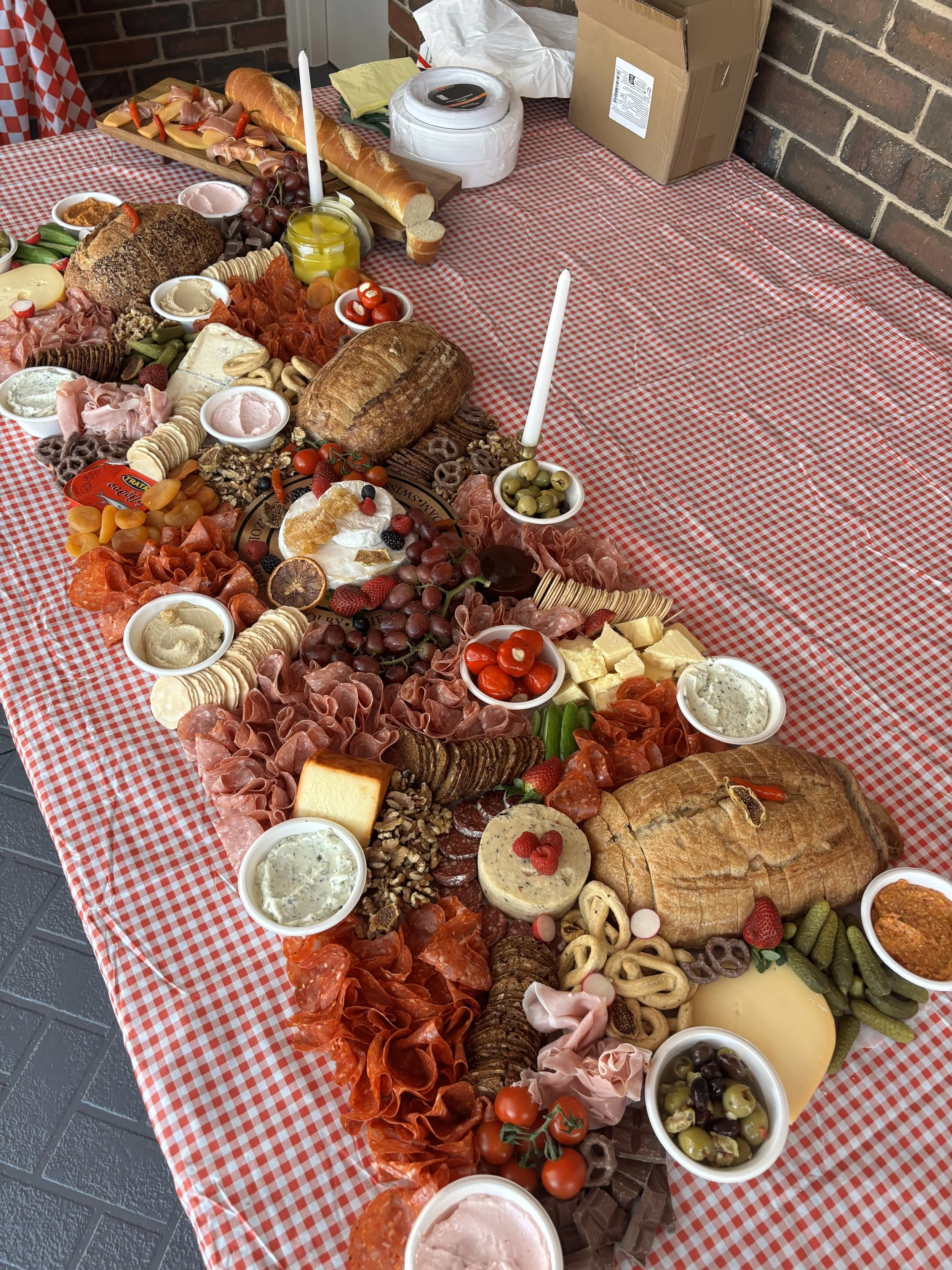1.5 metre "That's Amore" theme