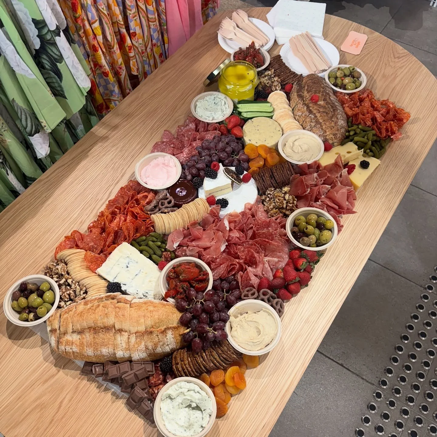 1 metre table for another @sussanfashion VIP night ☺️