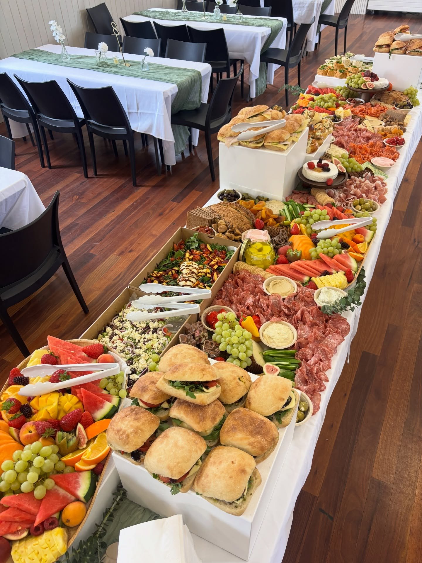 Panini, fruit platters, salads, sliders, wraps, grazing - this table had everything for a wedding over the weekend! Back open from this Saturday the 10th, all enquiries have now been responded to 🥰