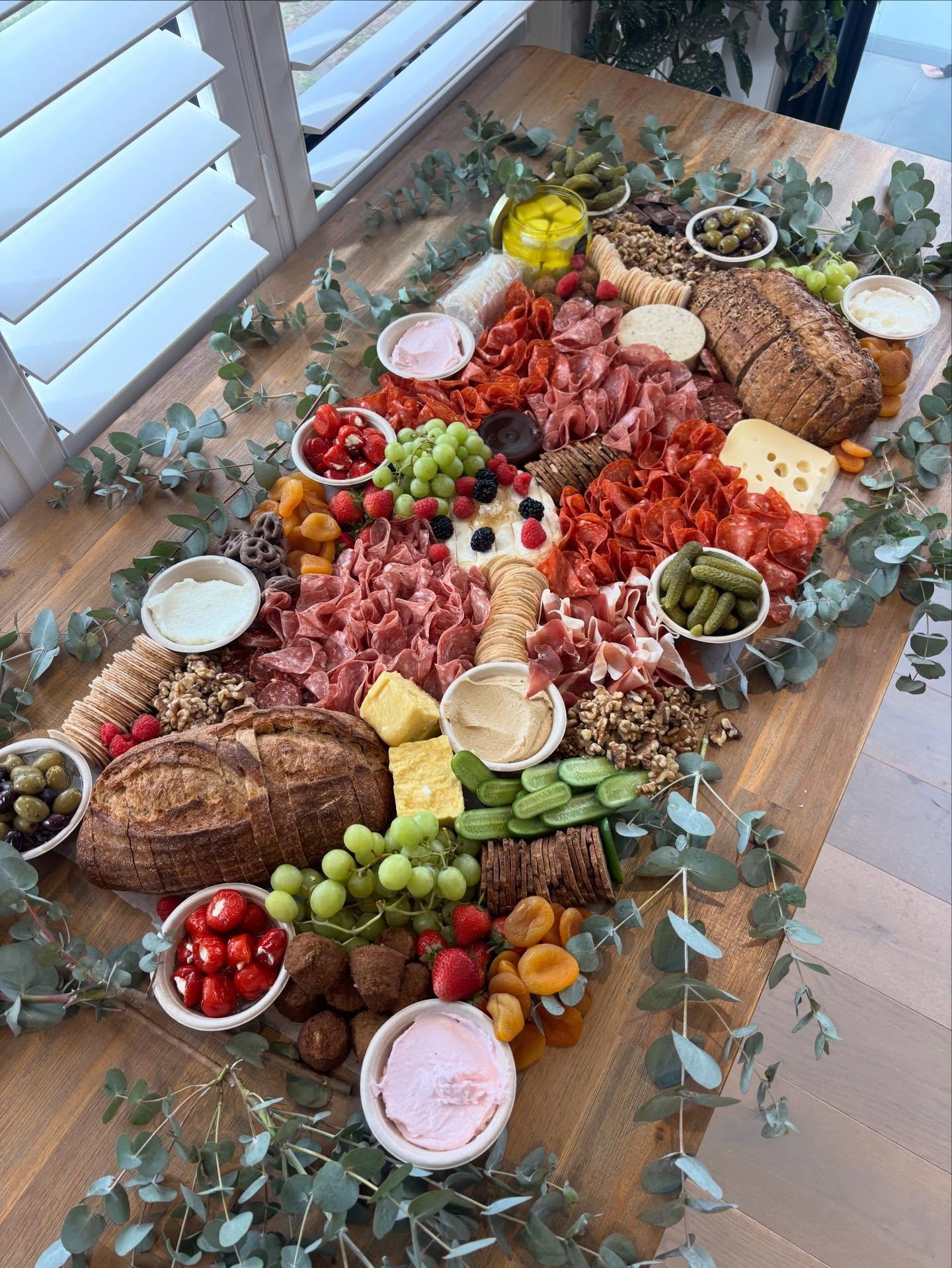 1 metre with gf and extra pregnancy friendly options 🥰🥰🥰 we&rsquo;re getting boooked and busy for March and April, if you&rsquo;re thinking about ordering head to our website and submit an order form 🤩