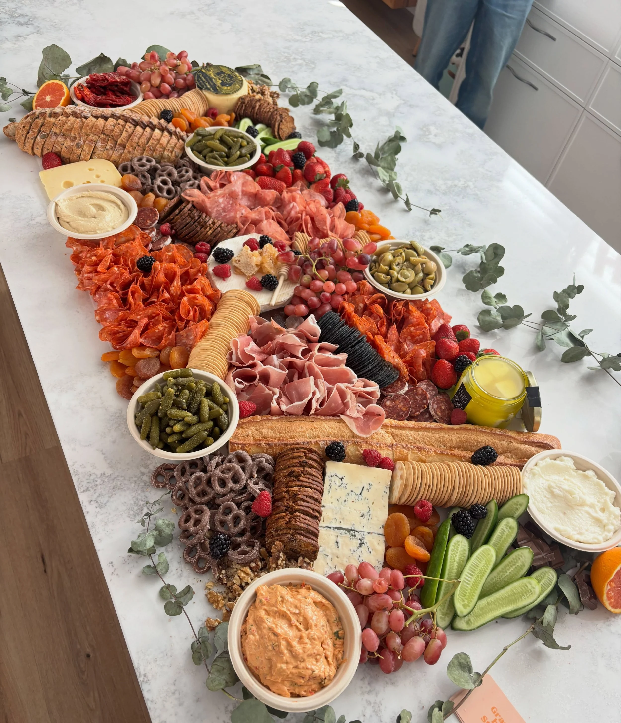Our smallest table - 1 metre. Still jam packed with antipasto, cheeses, dips and all the good stuff 😏