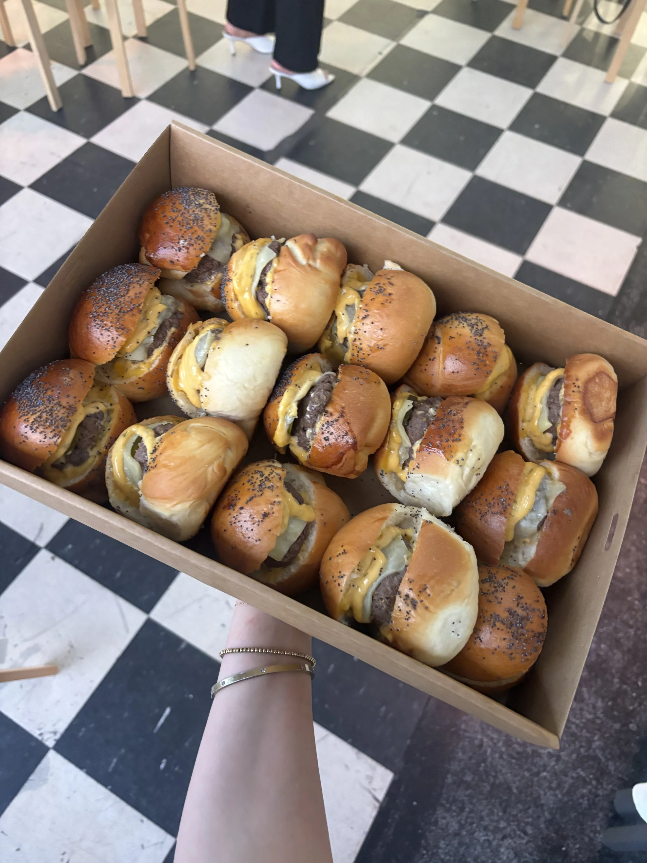 Cheeseburger sliders