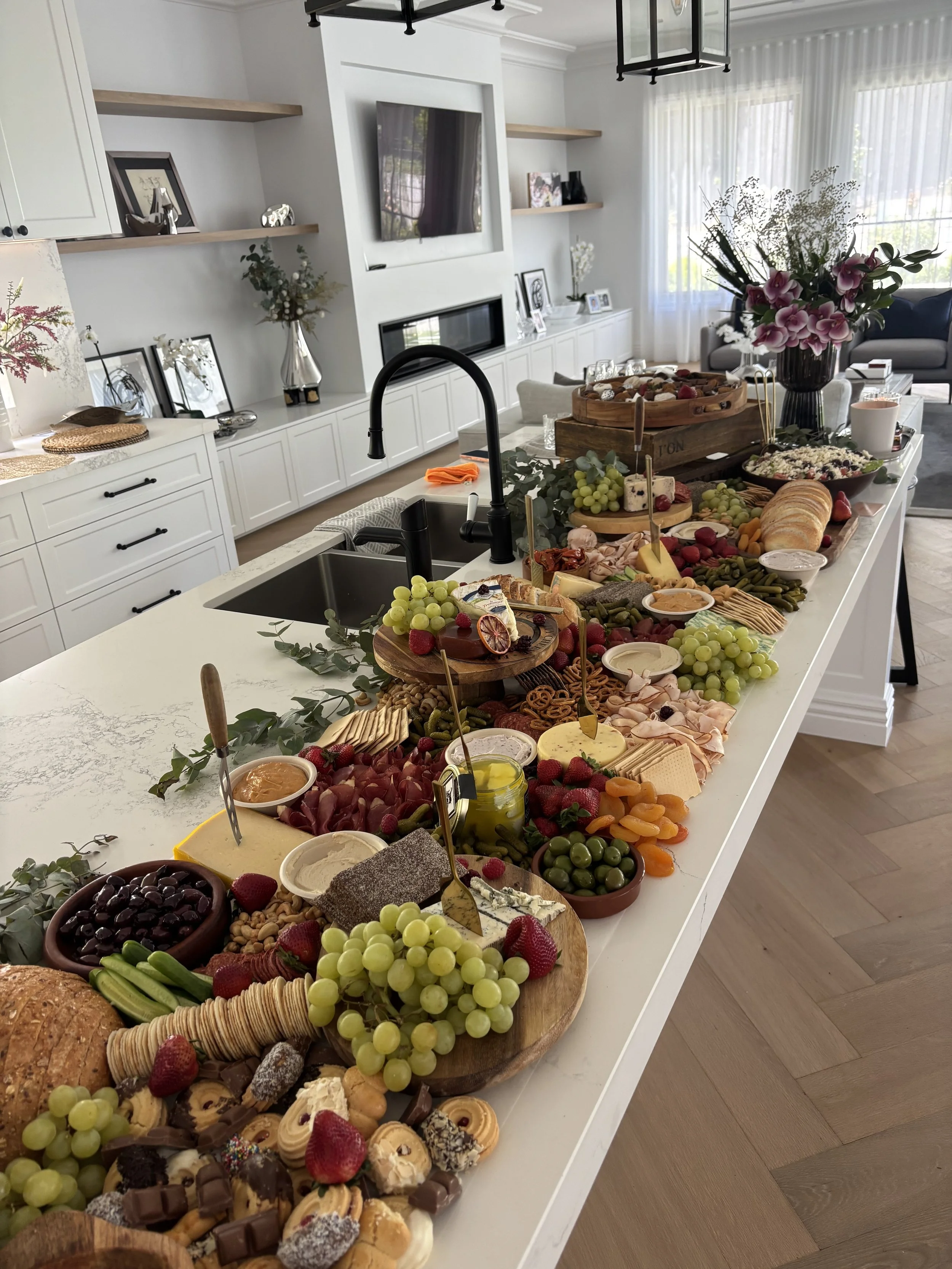 2 metres w/ props (pork free), dessert board & greek salad bowl