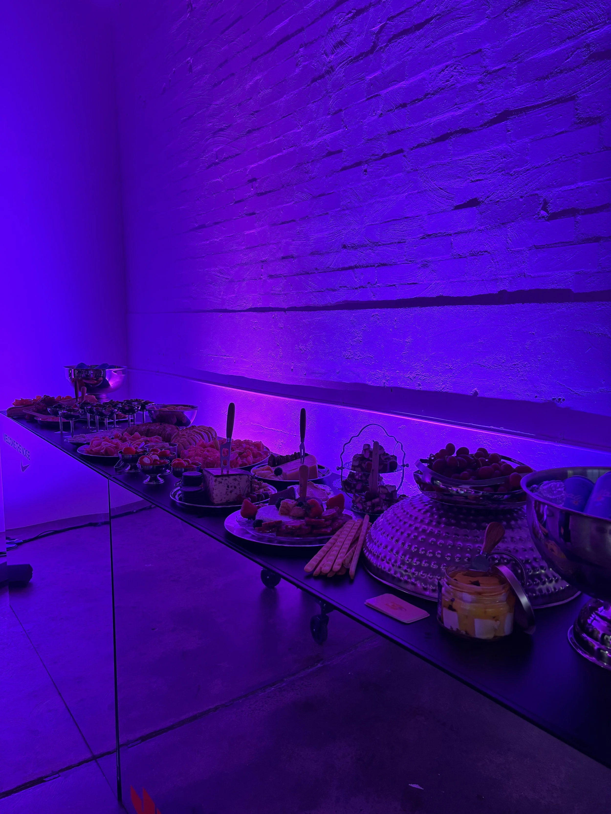 2 metres with chrome props