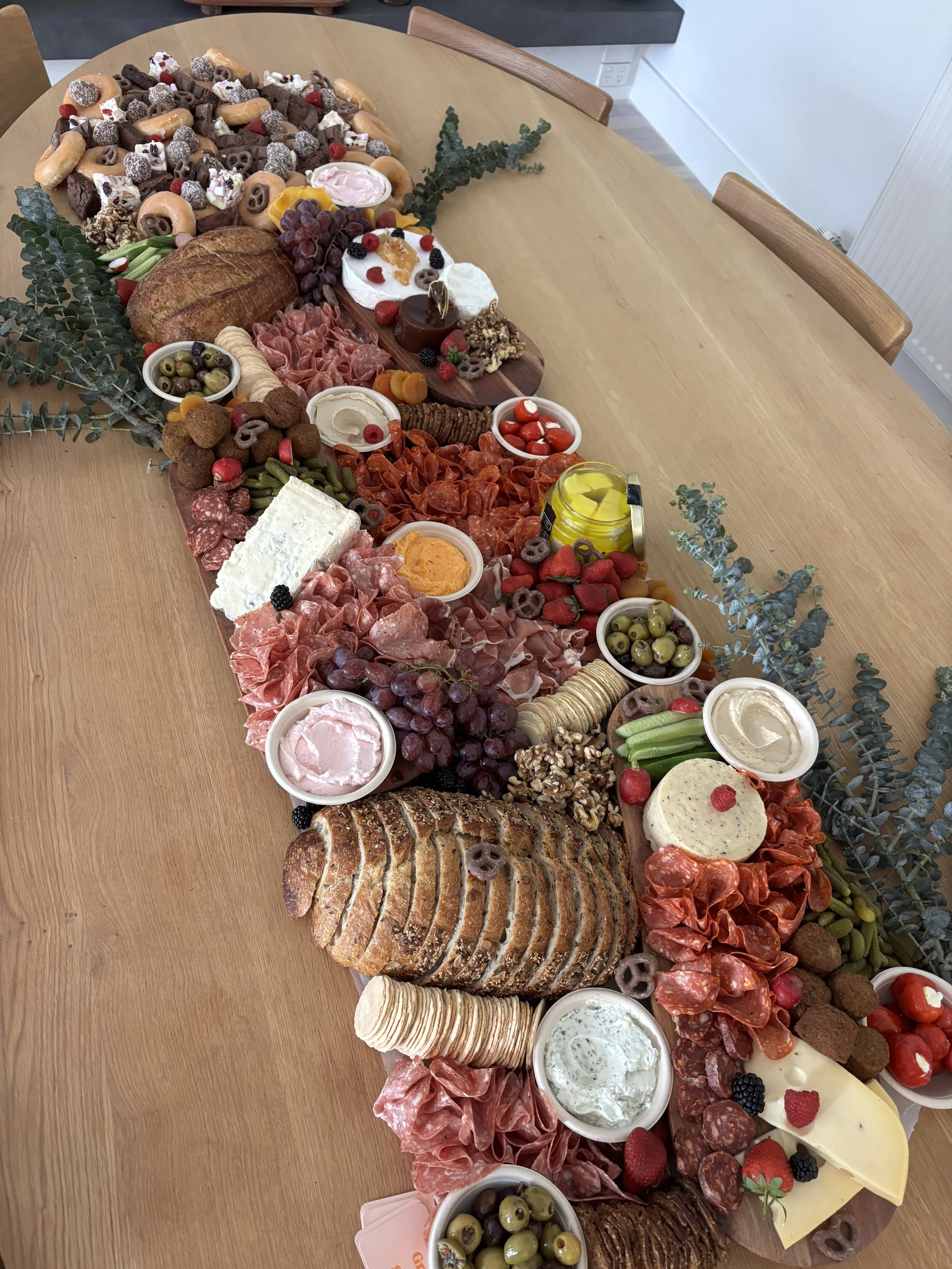 1.5m table with a sweet section