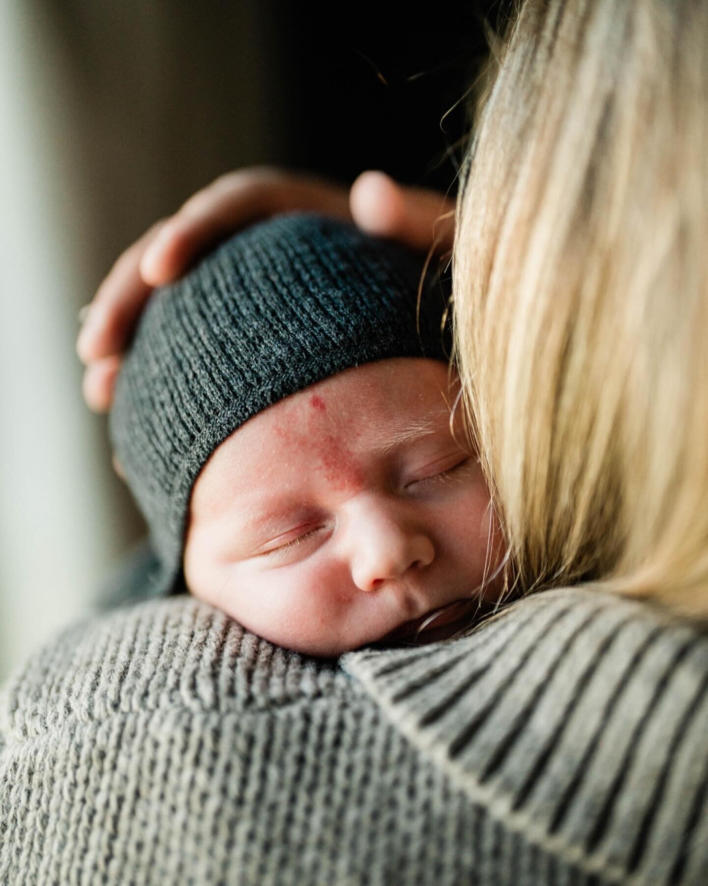 A few quiet moments with baby Julian. Welcome to the world 🤍