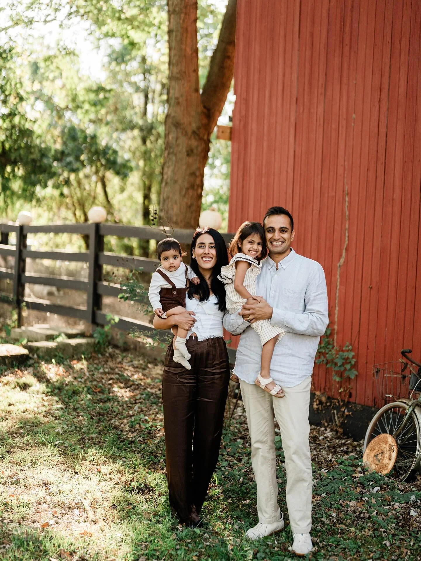 It&rsquo;s finally feeling like fall&mdash;time to bust out the fall coats, cardigans, and boots. Fall is by far my favorite season&hellip; It&rsquo;s a gentle reminder that even when things get tough, we have to stop and remember to be thankful. I l