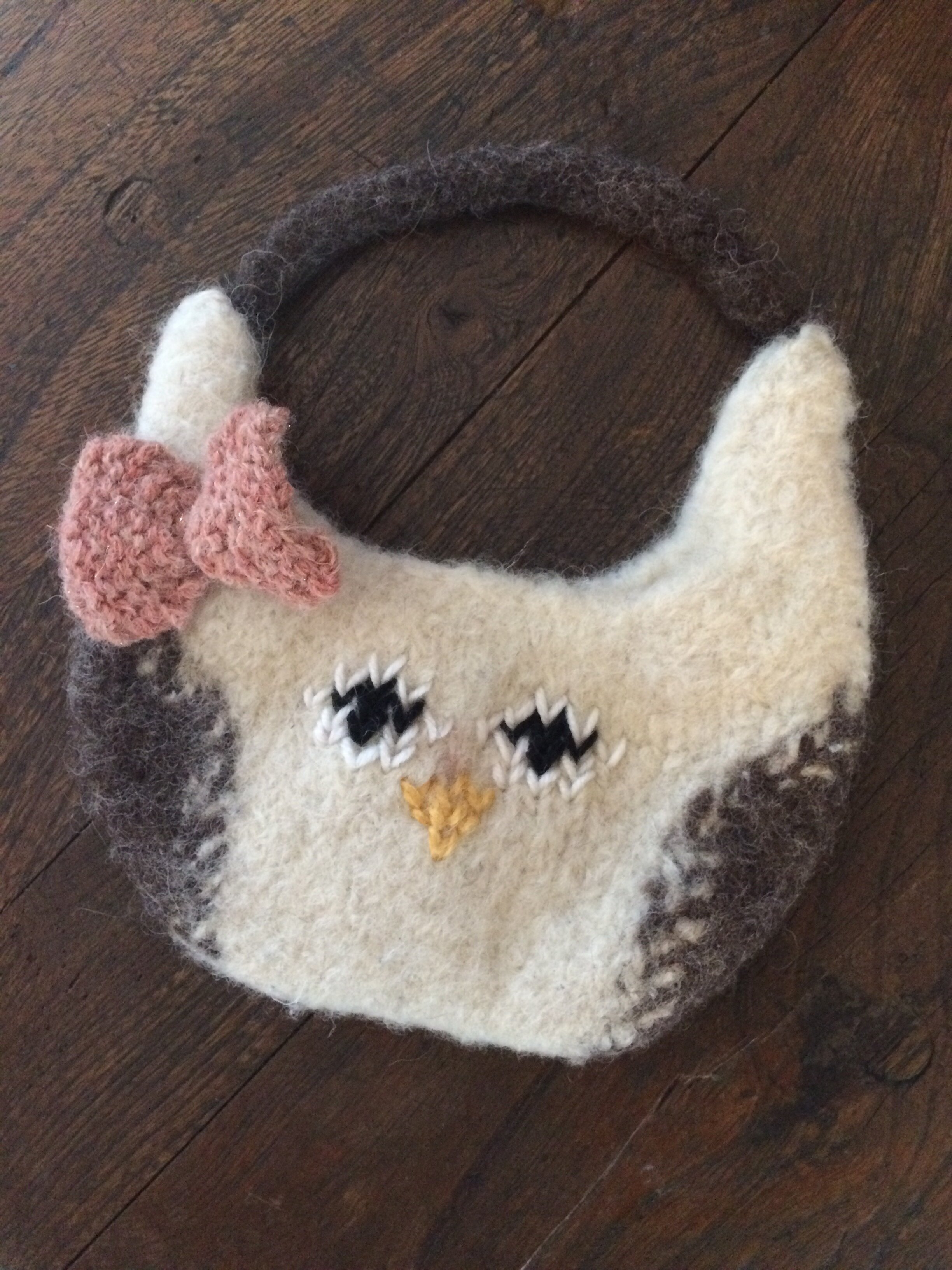 Scrap and virgin wool child's owl purse
