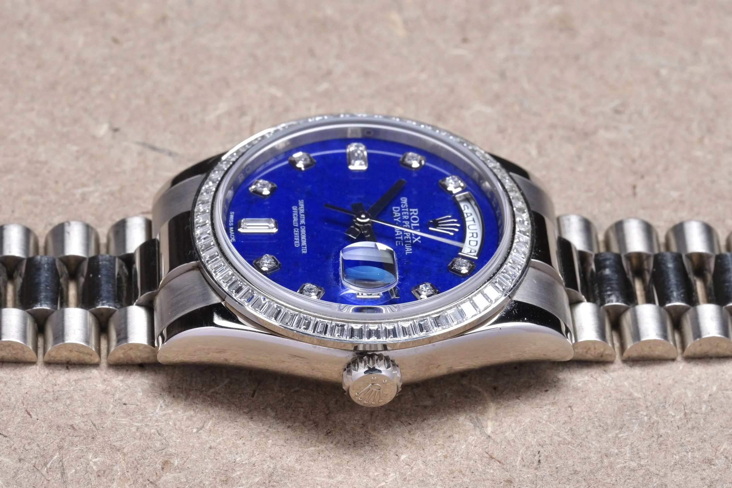 Lapis LazuLiです！ Lapis Lazuli With Gold Flakes 118 Cts Beaded Best Quality