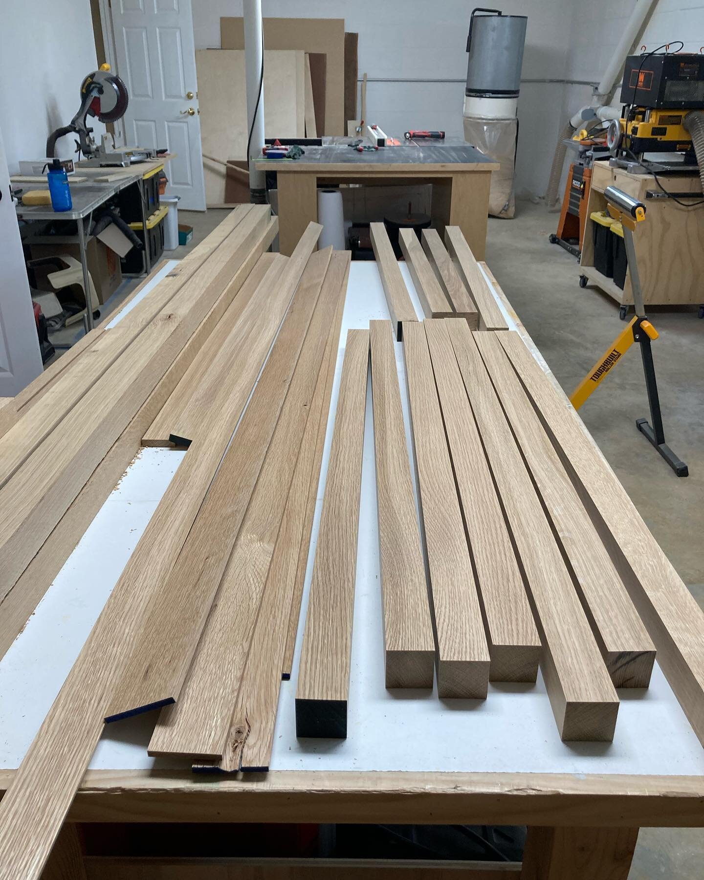 Pieces -&gt; Parts -&gt; Assembly 
White oak vanity in the works this week. #deterradesigns #woodworking #cabinetmaking #bathroomvanity #whiteoak #makesomething #madeinnc