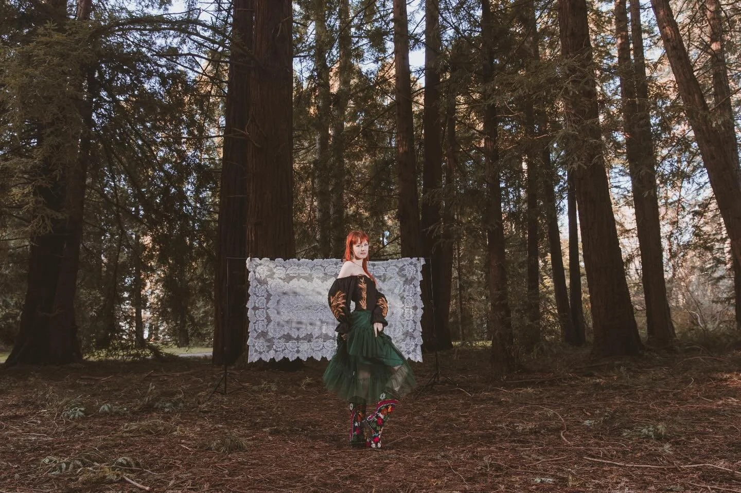Beautiful Julie adorned in treasures from the shop 🧚🏻&zwj;♀️

🌹Uzbek Suzani Boots
🌾 Demeter Peasant Blouse

📷 @verapashphoto @bubblesinamber 

If you want to get something from the shop today is your last day to order. After Monday shipments wil