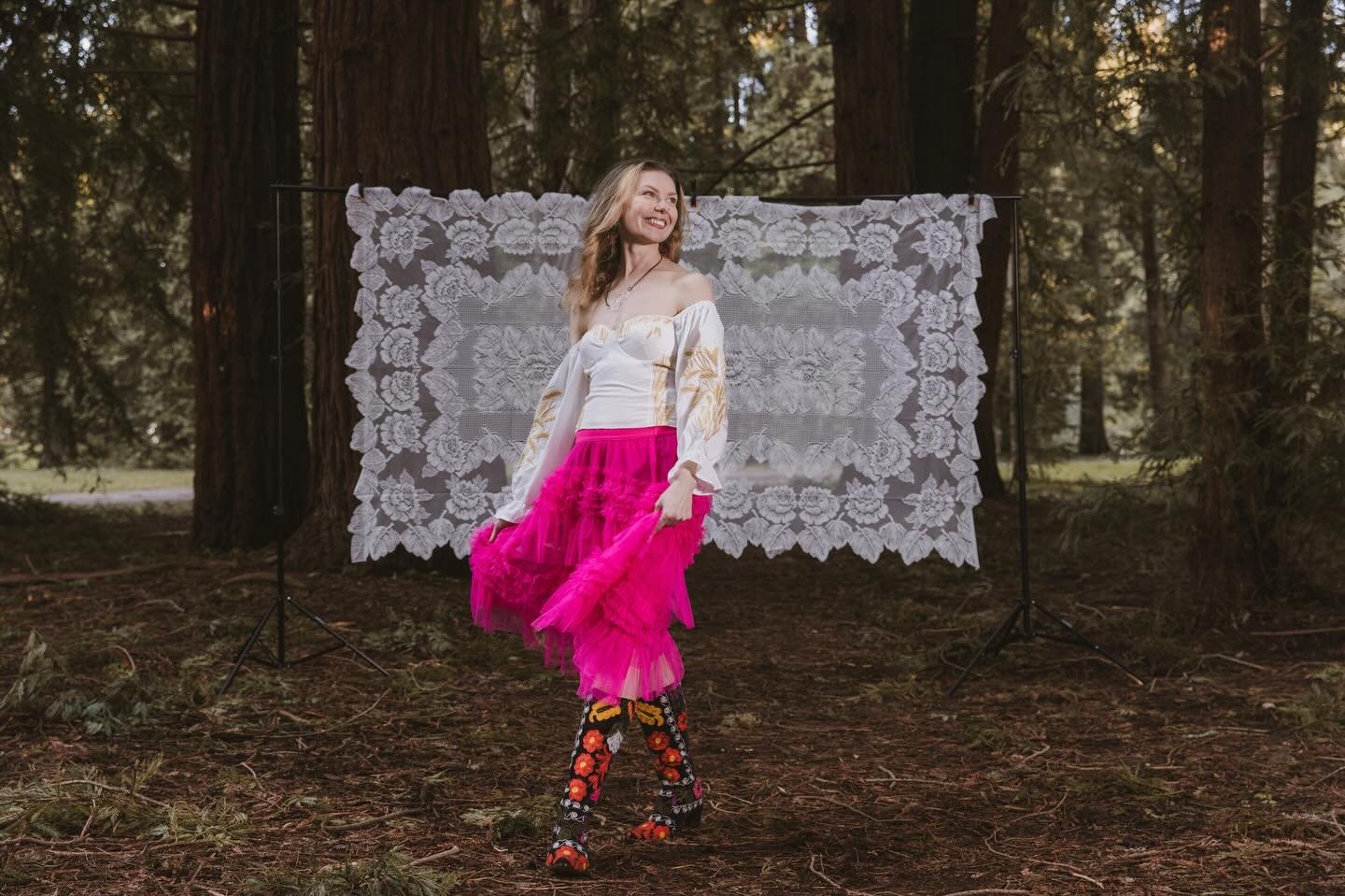 Beautiful Vera blooms 🌷 Step into the sunlight wearing stunning Suzani boots and attire from the shop. 

If you&rsquo;ve been wanting to purchase anything to give your wardrobe a lift do it before Monday. Starting Monday March 16 shipments from the 