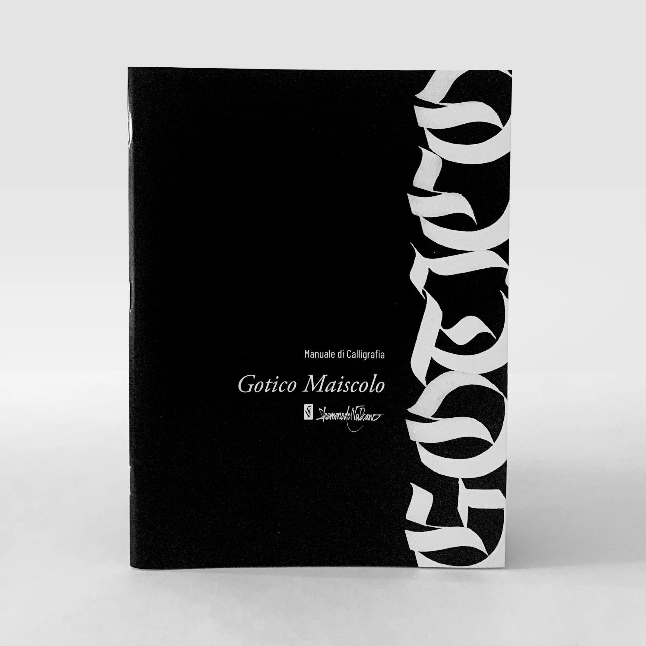 COVER+FRONT_GOTICO.jpg
