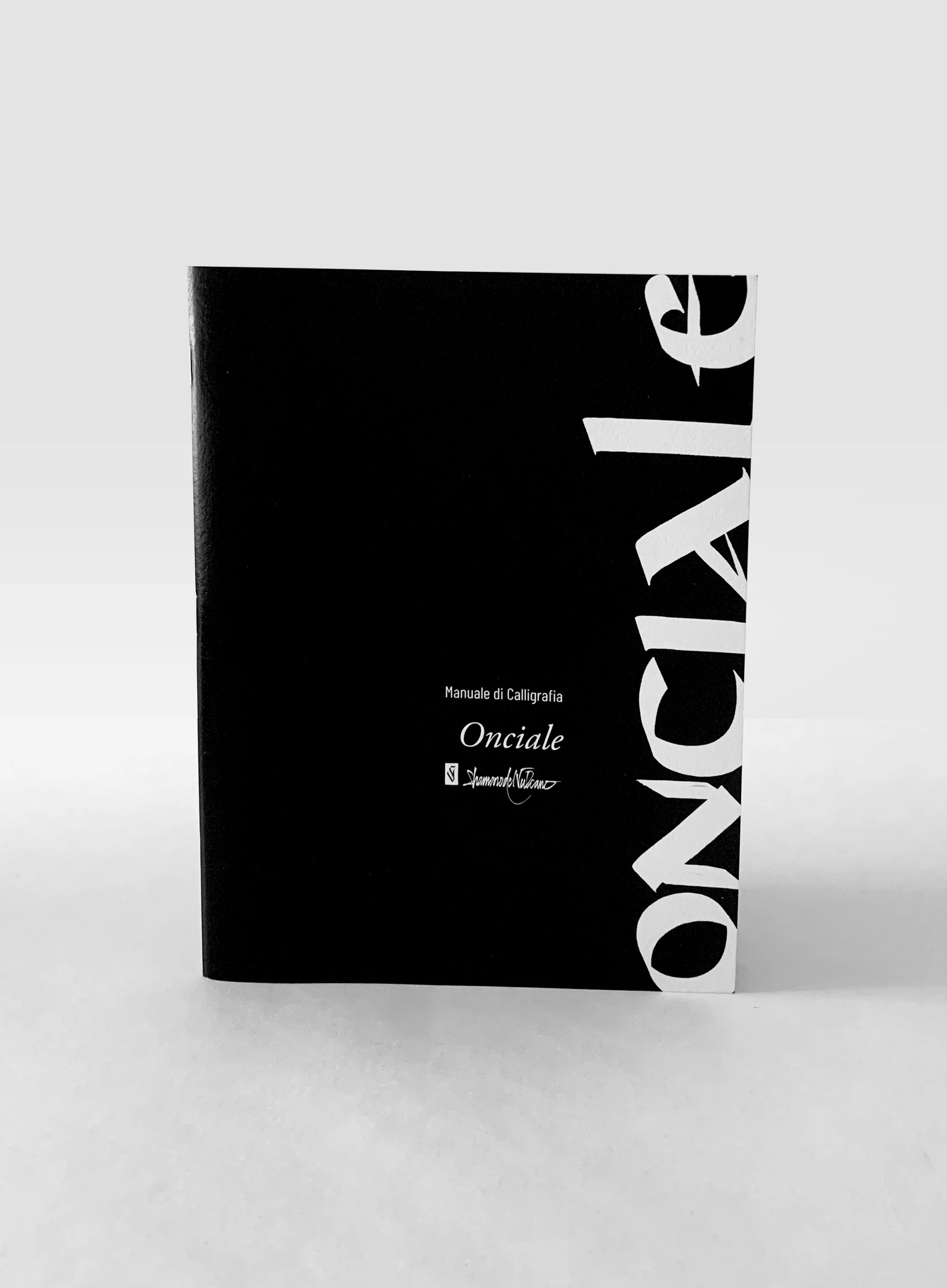 COVER FRONT_ONCIALE.jpg