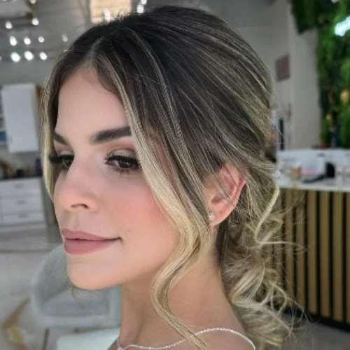 Natural Wedding Makeup: Ideas, Looks, &amp; Pro Tips
