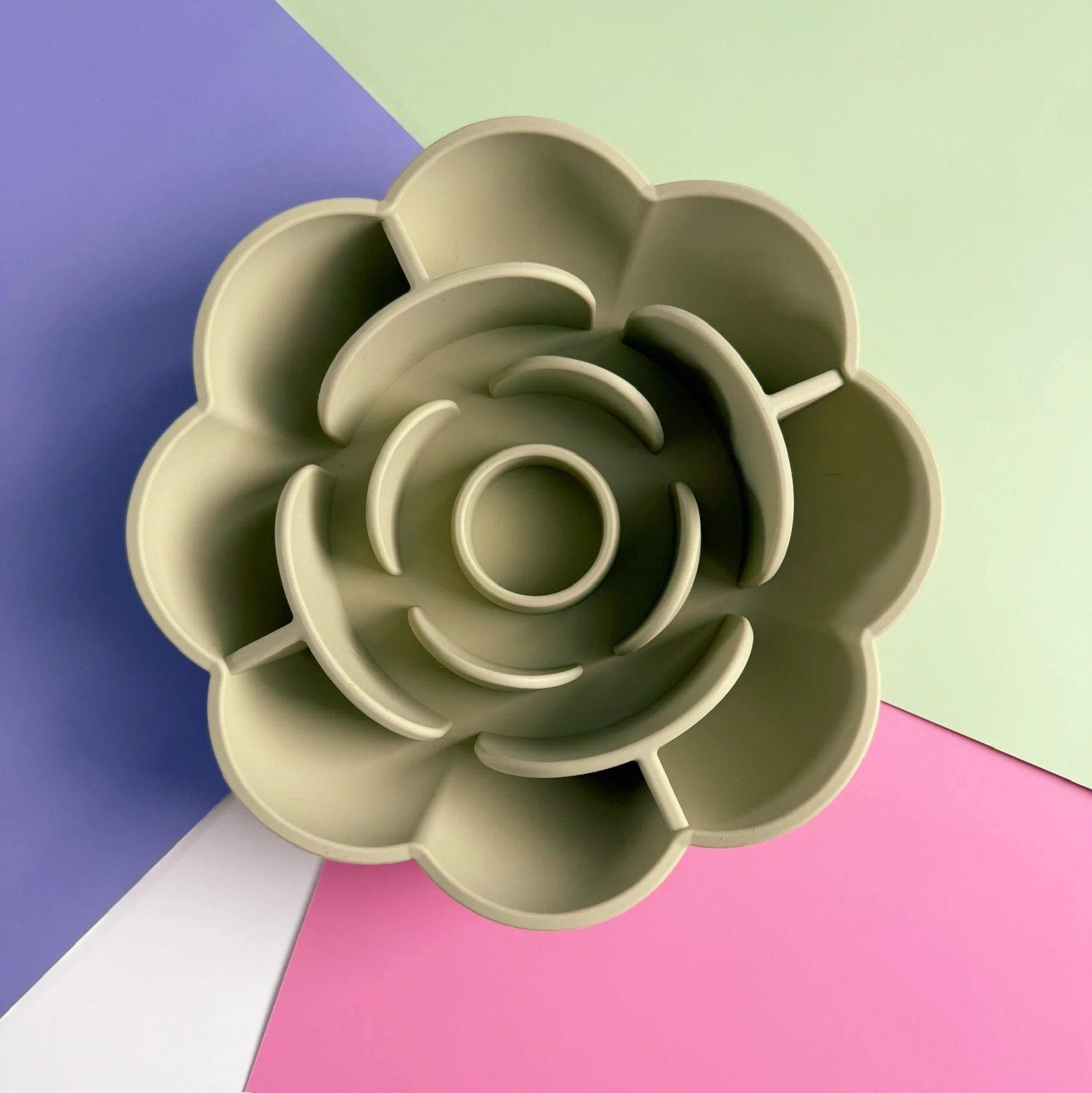 Flower Slow Feeder Dog Bowl in Avocado Green