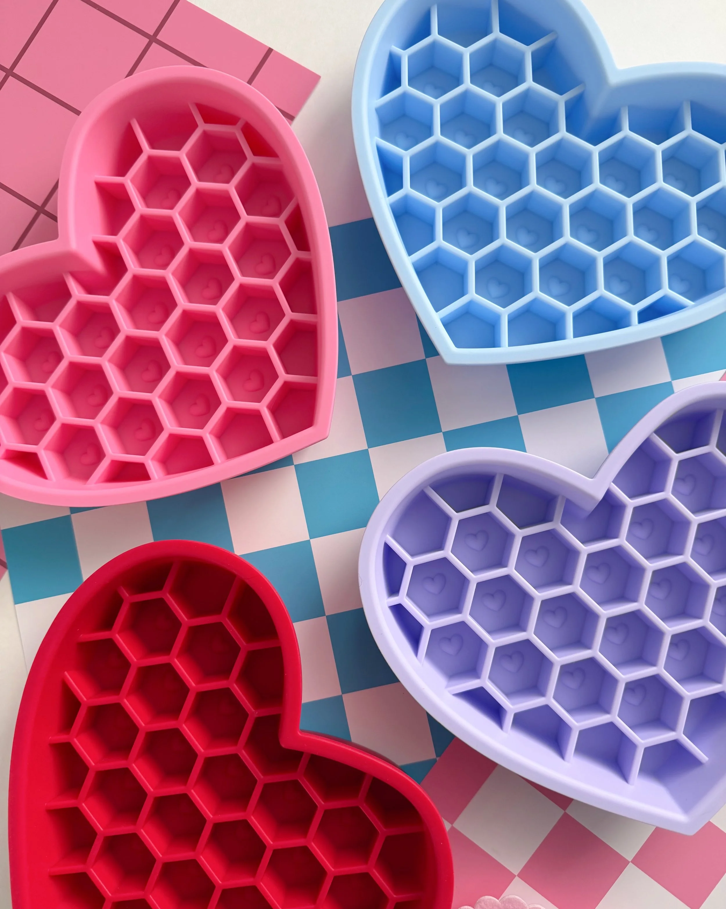 HEART SHAPED SLOW FEEDER BOWL + LICK MAT DUO - DOG & CAT