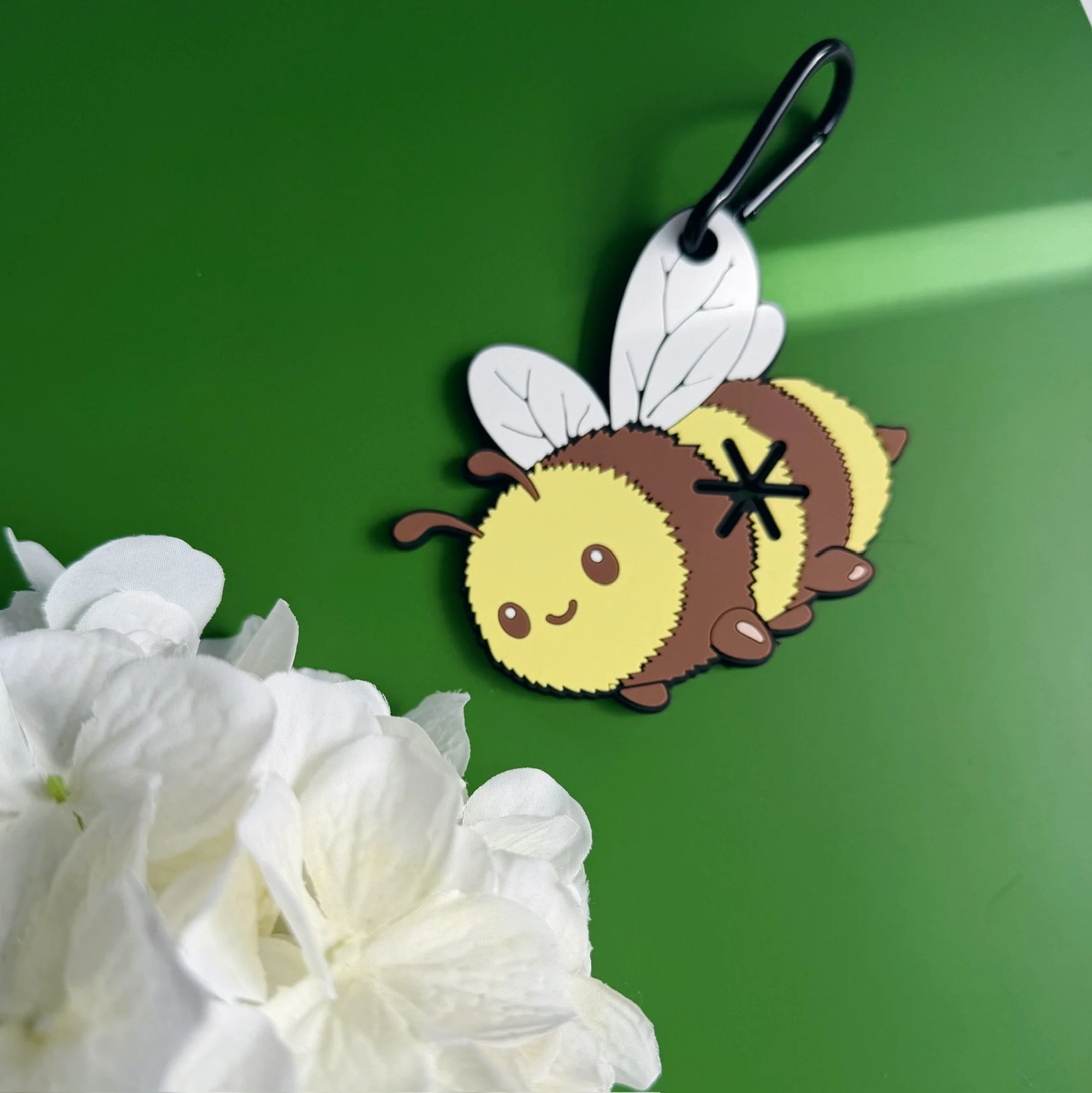 Bumble Bee Waste Bag Holder Hund and Shore