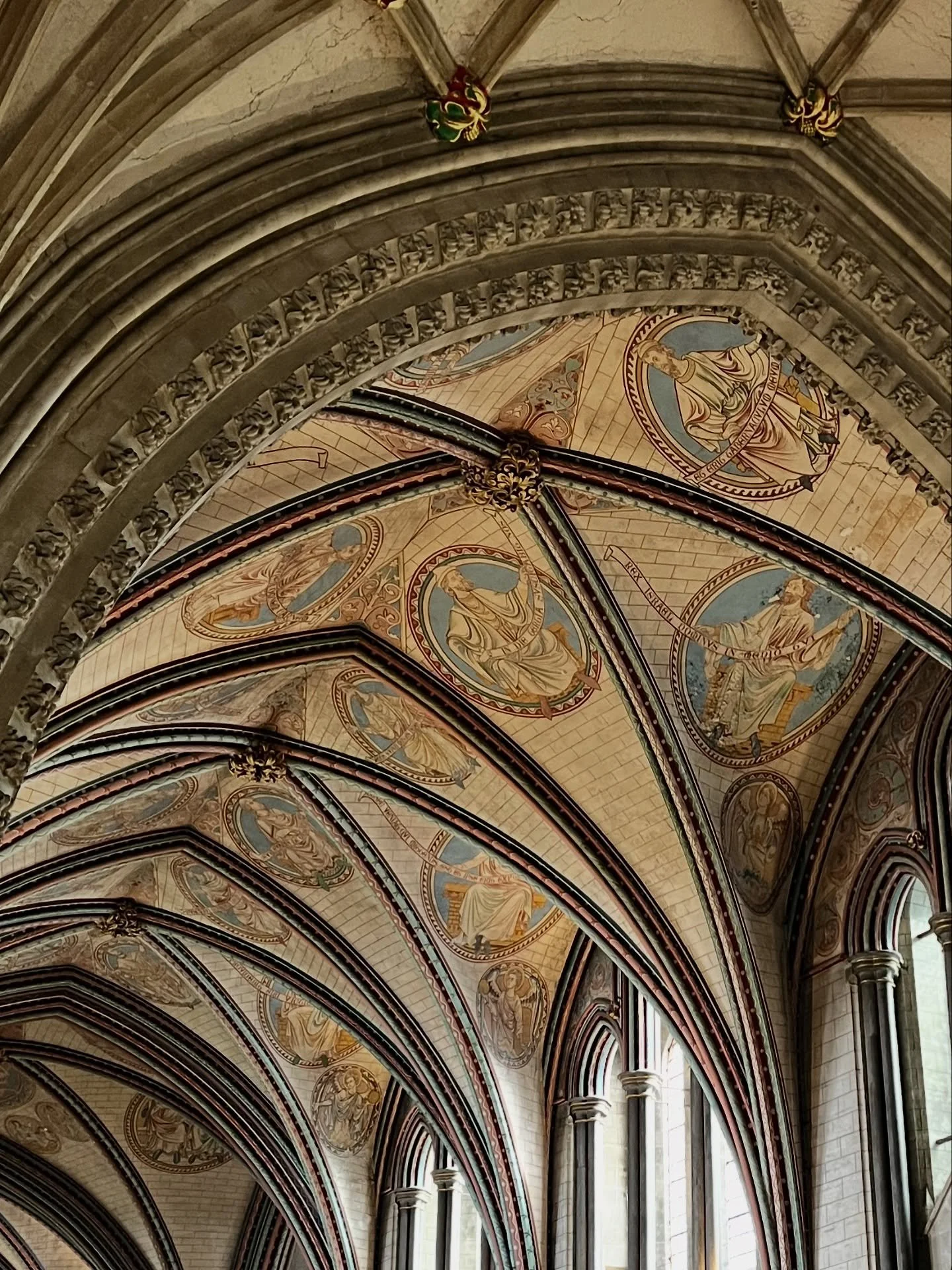 A fascinating tour of Salisbury cathedral with Salisbury Civic Society last week - exploring the intricate craftsmanship behind its timber structures, lead work, roof details and stained glass windows. 
@salisburycivicsociety @salisburycathedral 
#ar