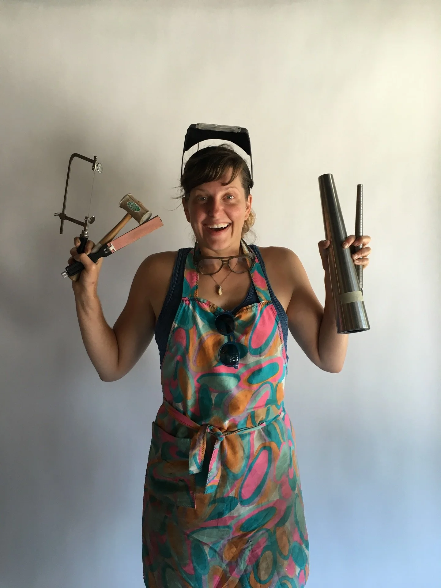 ALLOY MEMBERS! Save the date and get camera-ready! We have partnered with Heirloom Photo Company @heirloomphotocompany for a Members-Only Headshot event on March 22nd.
A strong headshot quietly does a lot of work for you. It&rsquo;s often the first i