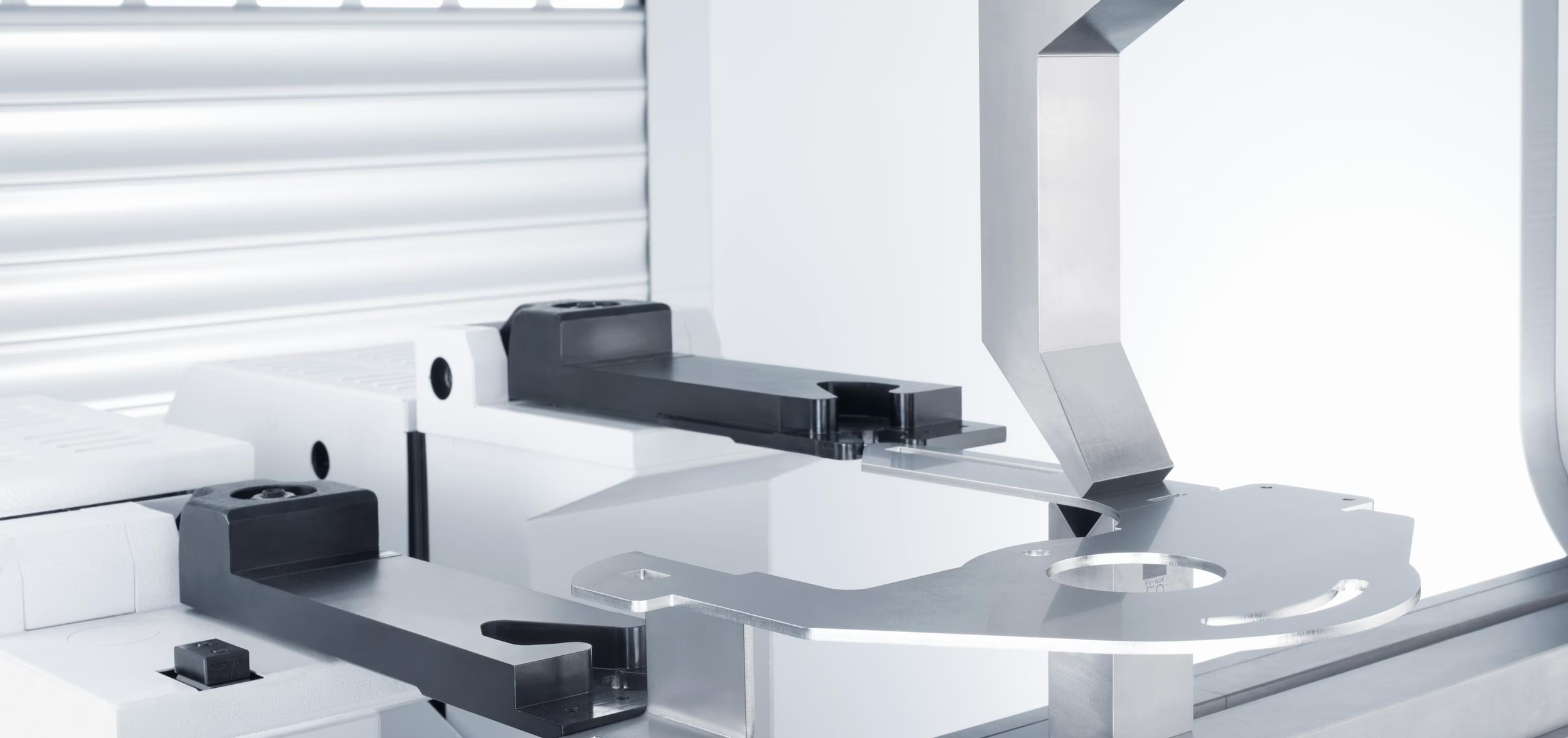 Flexible production due to 6-axis backgauge