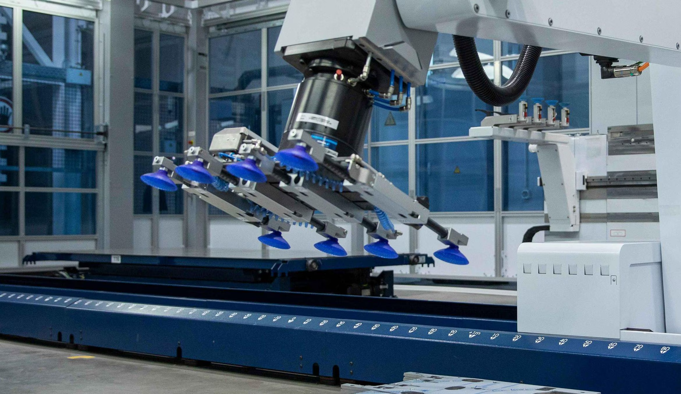 Grippers with vacuum technology facilitate the handling of your components.