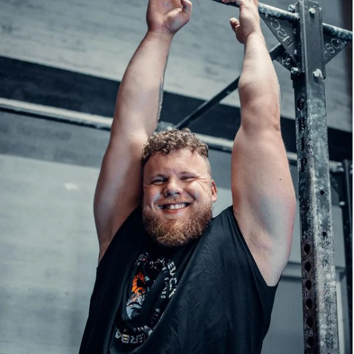 1_Tom-Stoltman-Instagram-picPNG.png