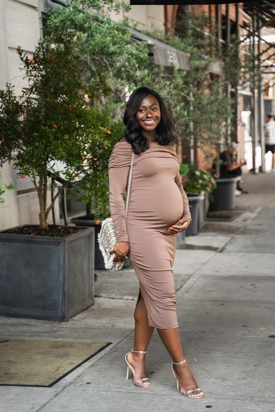 19 Best Maternity Clothes & Maternity Brands To Wear While Pregnant &  Afterwards 2024