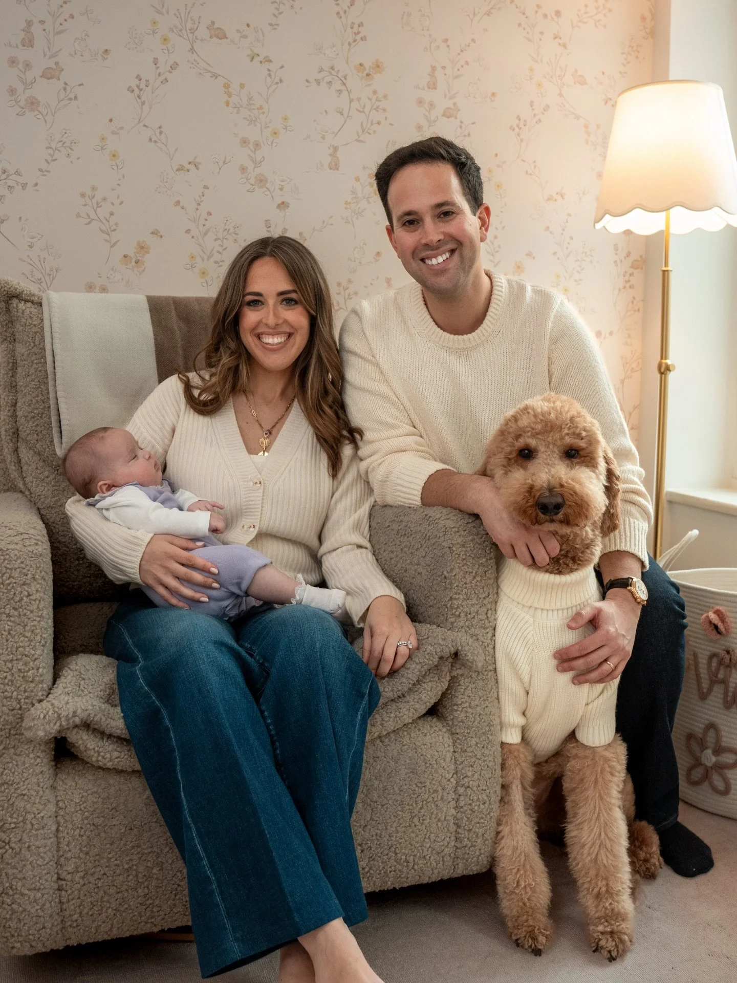 Good light and a calm morning with a wonderful family.

We kept it simple. No props, no rushing, just shooting in the apartment where everyone is comfortable. The goal with these sessions is always the same: get out of the way and let the real moment