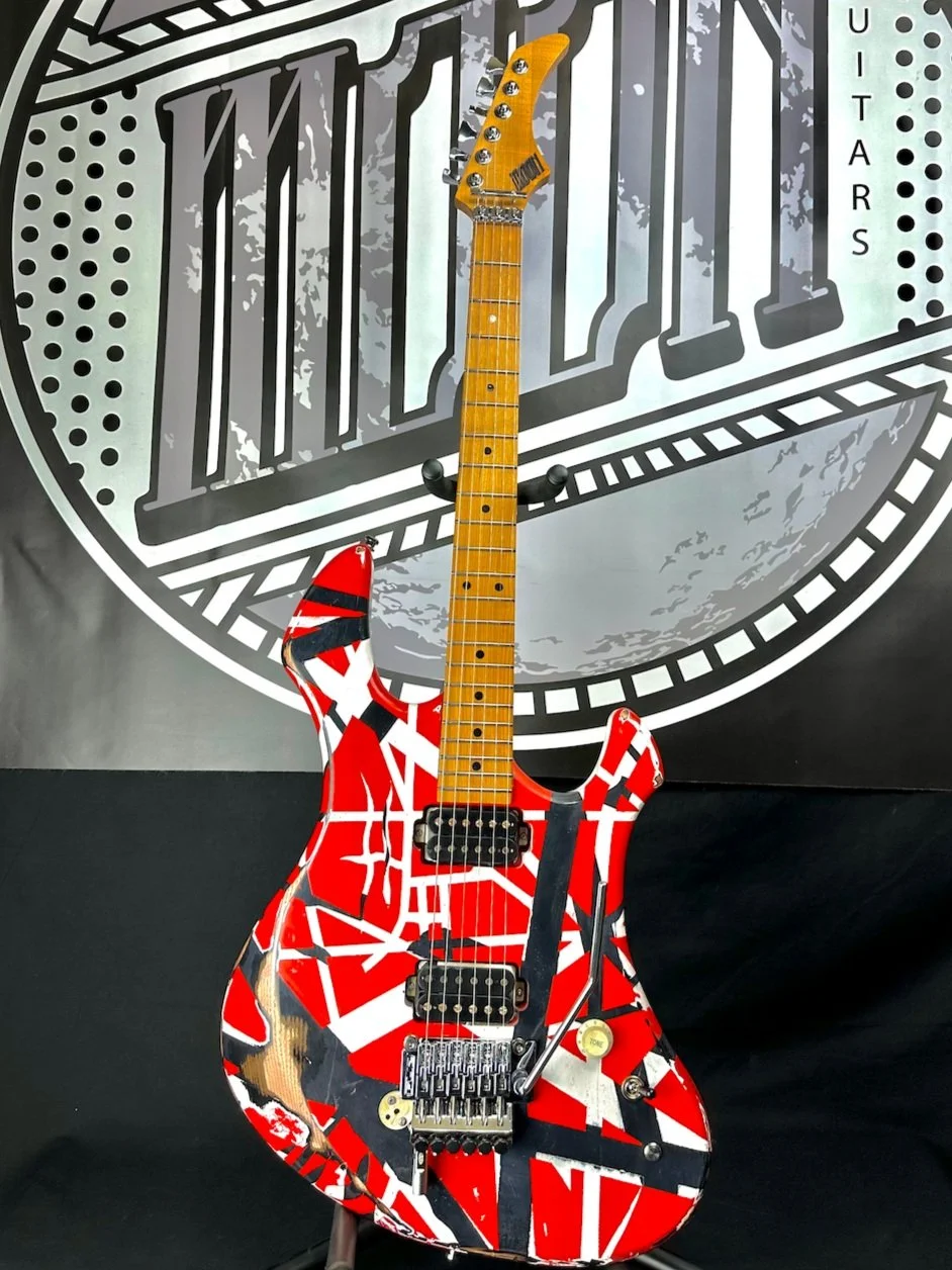 Moon Elite Custom 2022 - Stripes