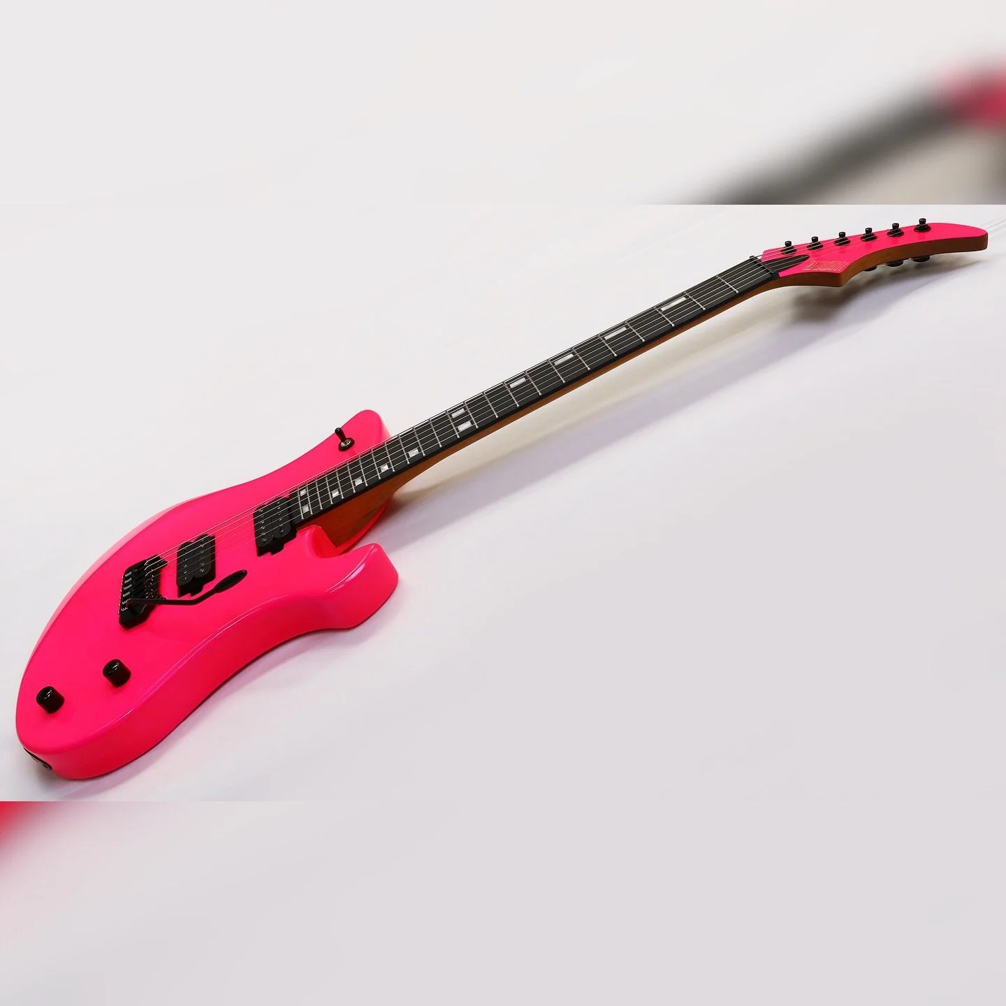 Time is flying and I know I haven&rsquo;t been posting many updates (YET), so for now check out this new 24.75&rdquo; scale set neck Troublemaker in neon pink! Also for the first time featuring @seymourduncanpickups humbuckers, and that Pegasus/Senti