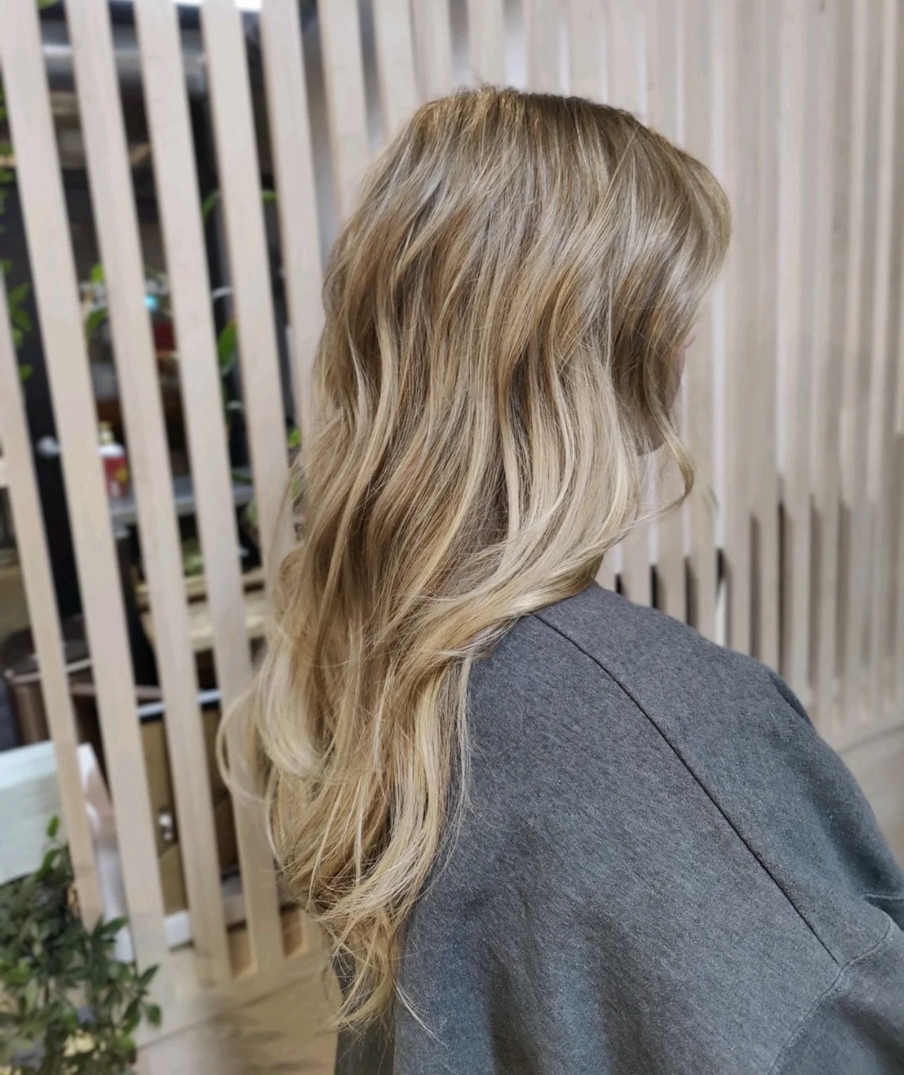 𝕾𝖊𝖗𝖛𝖎𝖈𝖊: Reverse Balayage + Cut
.
𝕬𝖗𝖙𝖎𝖘𝖙: @haircraftbykris
.
𝕾𝖈𝖍𝖊𝖉𝖚𝖑𝖎𝖓𝖌: 𝖈𝖆𝖑𝖑 𝖔𝖗 𝖙𝖊𝖝𝖙 614.230.2589
.
⠀⠀⠀⠀⠀⠀⠀⠀⠀
.
⠀⠀⠀⠀⠀⠀⠀⠀⠀
.
⠀⠀⠀⠀⠀⠀⠀⠀⠀
.
⠀⠀⠀⠀⠀⠀⠀⠀⠀
. 
#columbusbeauty #columbusbesthair #columbusbeautysalon #lacquergall