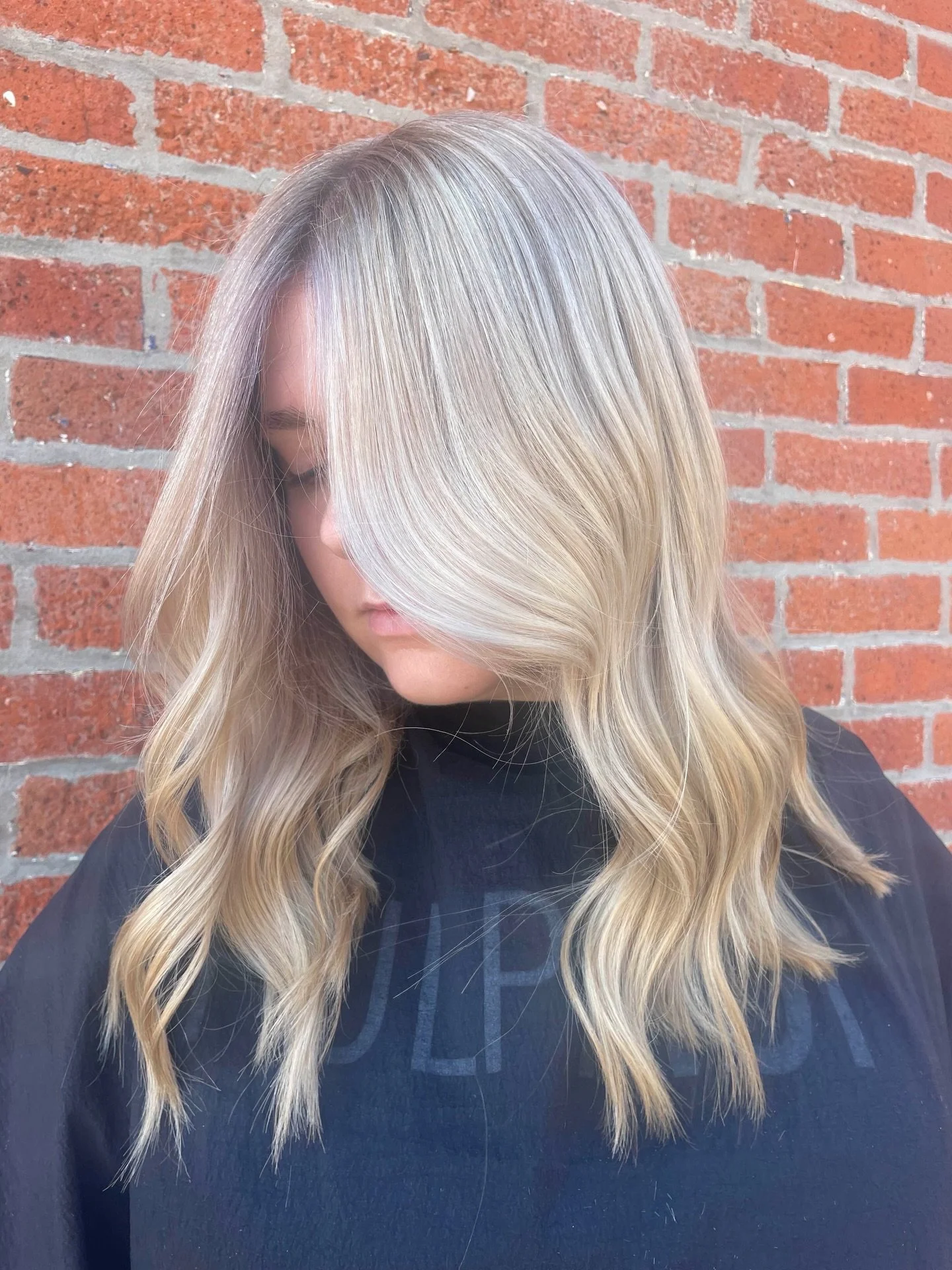 𝕬𝖗𝖙𝖎𝖘𝖙: @hairbyannavictoria
.
𝕾𝖈𝖍𝖊𝖉𝖚𝖑𝖎𝖓𝖌: 𝖈𝖆𝖑𝖑 𝖔𝖗 𝖙𝖊𝖝𝖙 614.230.2589
.
⠀⠀⠀⠀⠀⠀⠀⠀⠀
.
⠀⠀⠀⠀⠀⠀⠀⠀⠀
.
⠀⠀⠀⠀⠀⠀⠀⠀⠀
.
⠀⠀⠀⠀⠀⠀⠀⠀⠀
.
#columbusohio #columbushair #columbushairstylist #columbuscolor #columbusstylist