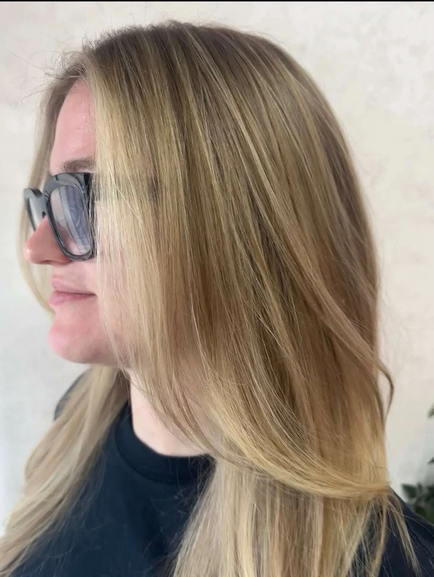 𝕬𝖗𝖙𝖎𝖘𝖙: @brittanygoescosmo
.
𝕾𝖈𝖍𝖊𝖉𝖚𝖑𝖎𝖓𝖌: 𝖈𝖆𝖑𝖑 𝖔𝖗 𝖙𝖊𝖝𝖙 614.230.2589
.
⠀⠀⠀⠀⠀⠀⠀⠀⠀
.
⠀⠀⠀⠀⠀⠀⠀⠀⠀
.
⠀⠀⠀⠀⠀⠀⠀⠀⠀
.
⠀⠀⠀⠀⠀⠀⠀⠀⠀
. 
#columbusohio #columbushair #columbushairstylist #columbuscolor #columbusbesthair