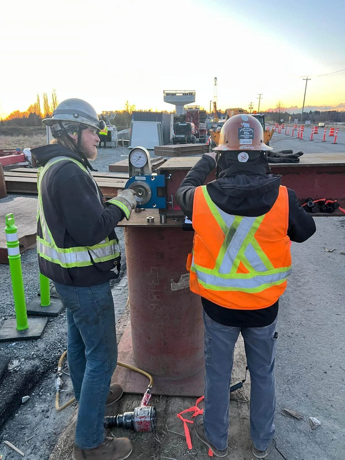 KWH — worker on site