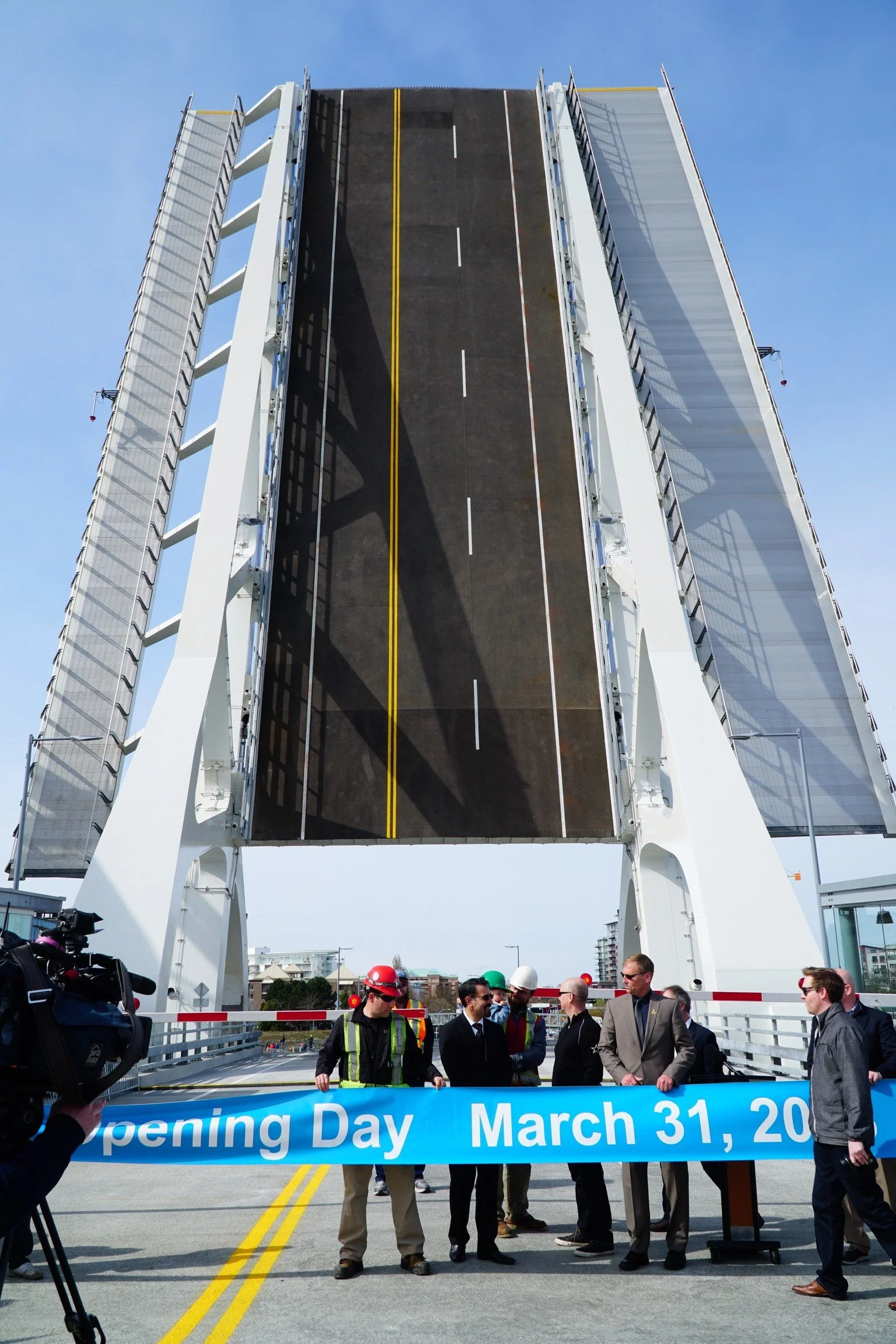 Johnson Street Bridge — KWH Constructors