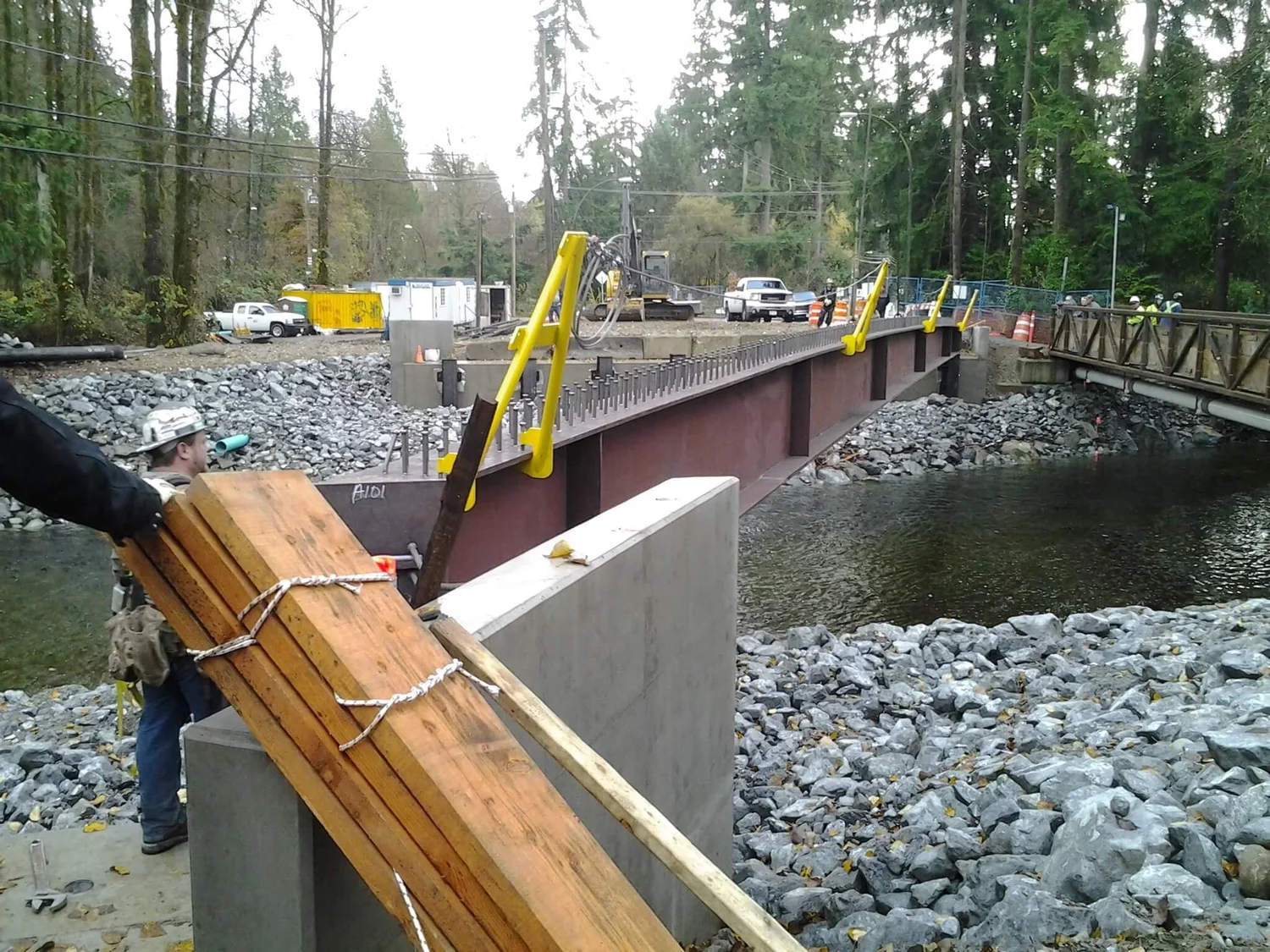 232nd Street Bridge steel girder erection over Alouette River