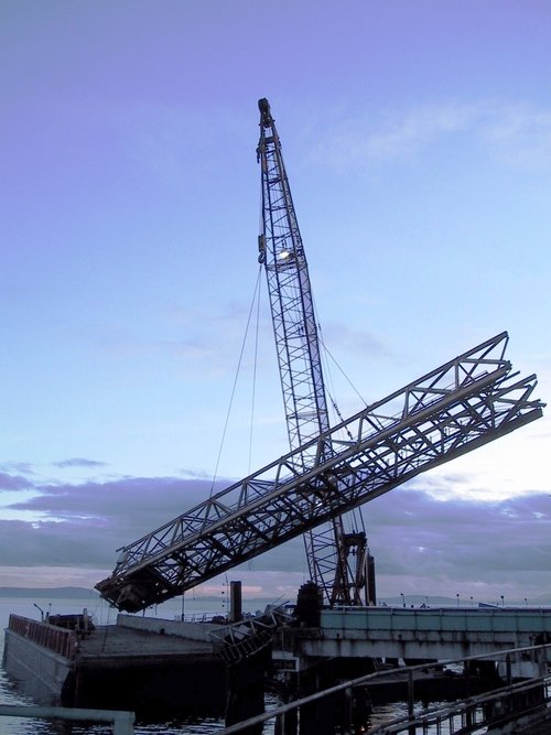 Westshore Quadrant Shiploader recovery operation