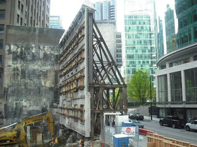 University Club façade shoring construction
