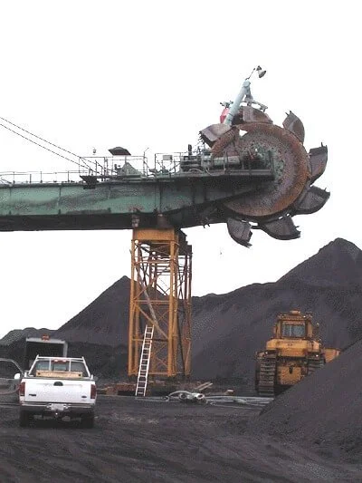 Neptune Terminals Stacker Reclaimer — KWH Constructors