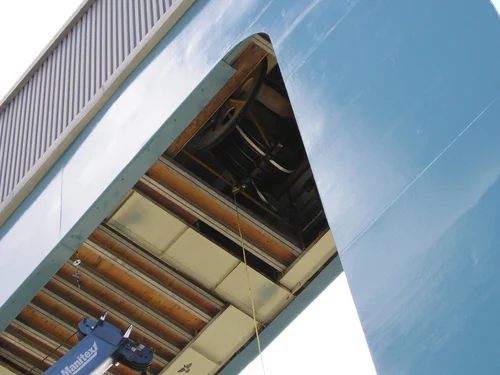 Keenleyside Dam — gate tower structure overview