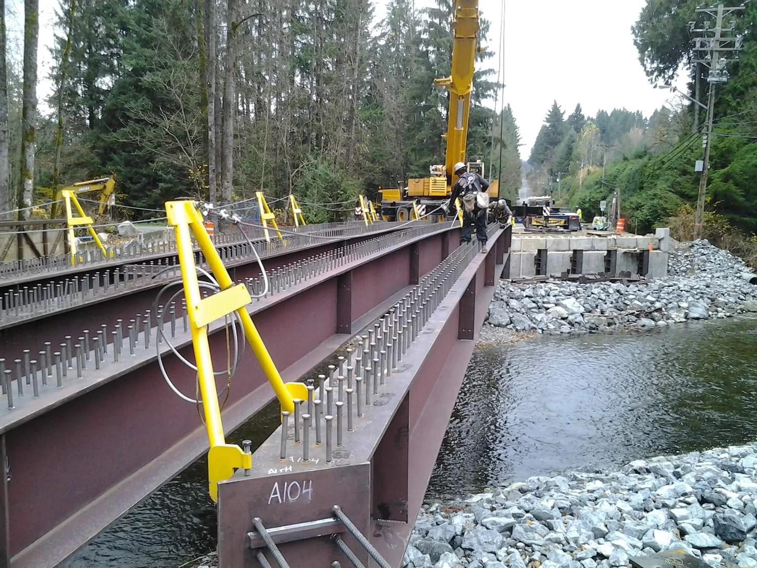 232nd Street Bridge 270-ton hydraulic crane operation