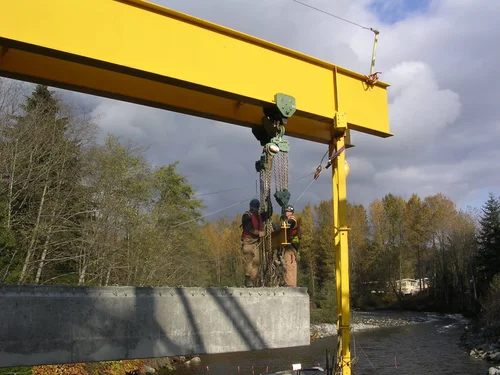 Dollarton Bridge — roller runway beams